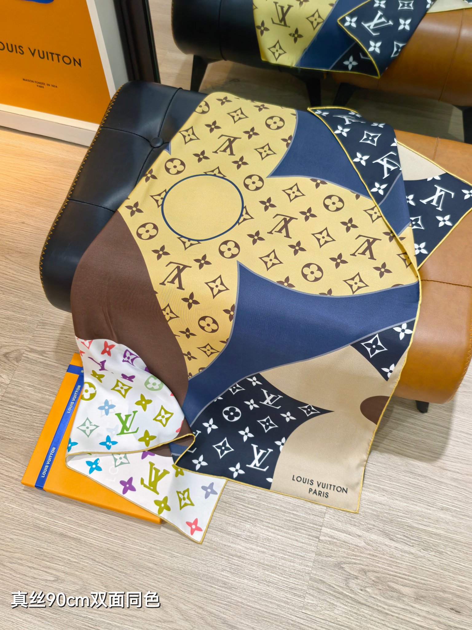 🌼SLV262118姆米双面  90x90cm斜纹真丝LV《》