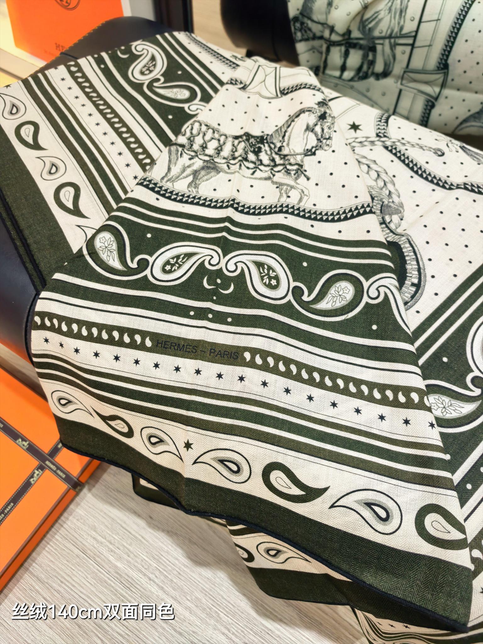 ❄RHMS2633 双面同色  140x140cm 70%羊绒30%真丝 爱马仕《盛宴BANDANA》