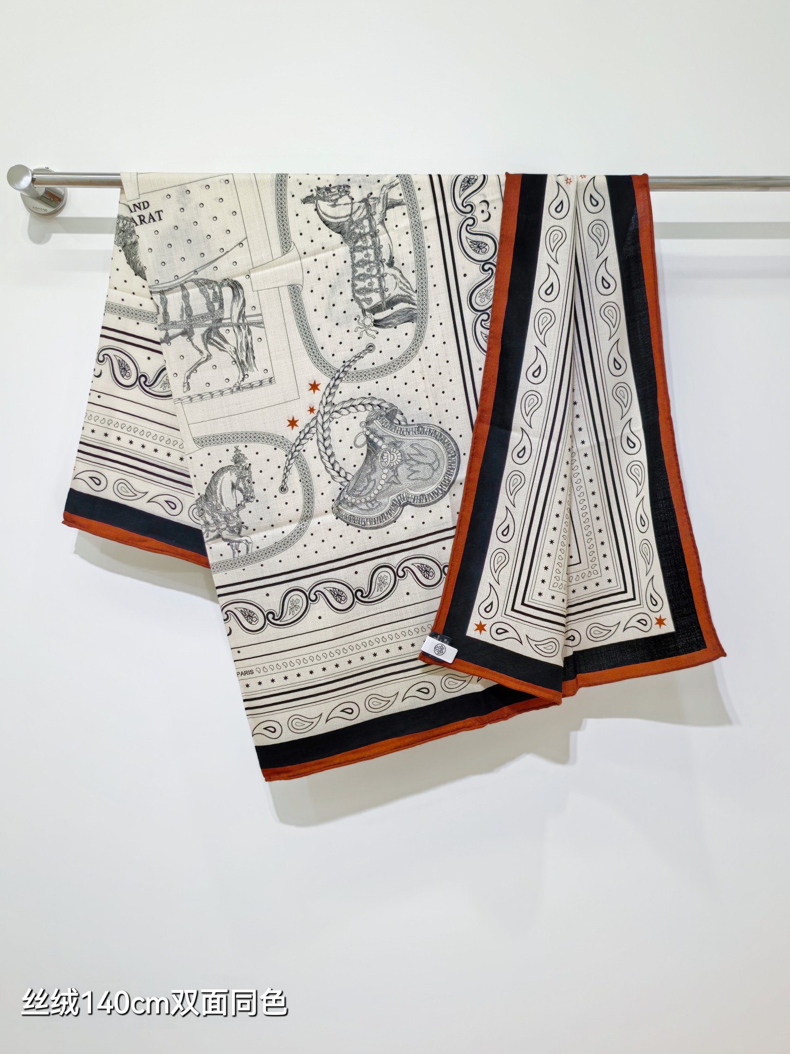 ❄RHMS2633 双面同色  140x140cm 70%羊绒30%真丝 爱马仕《盛宴BANDANA》