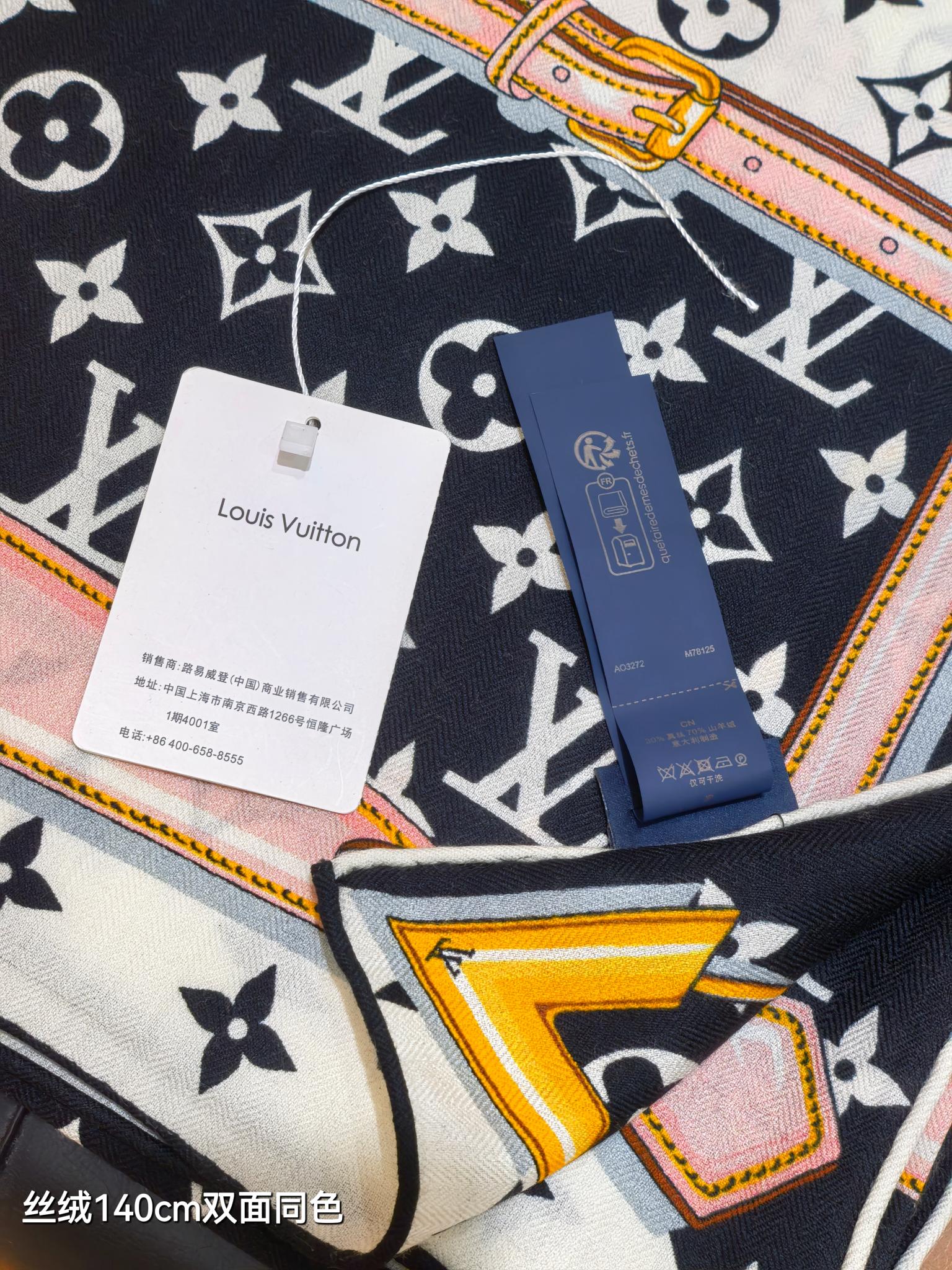 ❄RLV2543 双面同色  140x140cm 70%羊绒30%真丝 LV《Monogram Confidential
