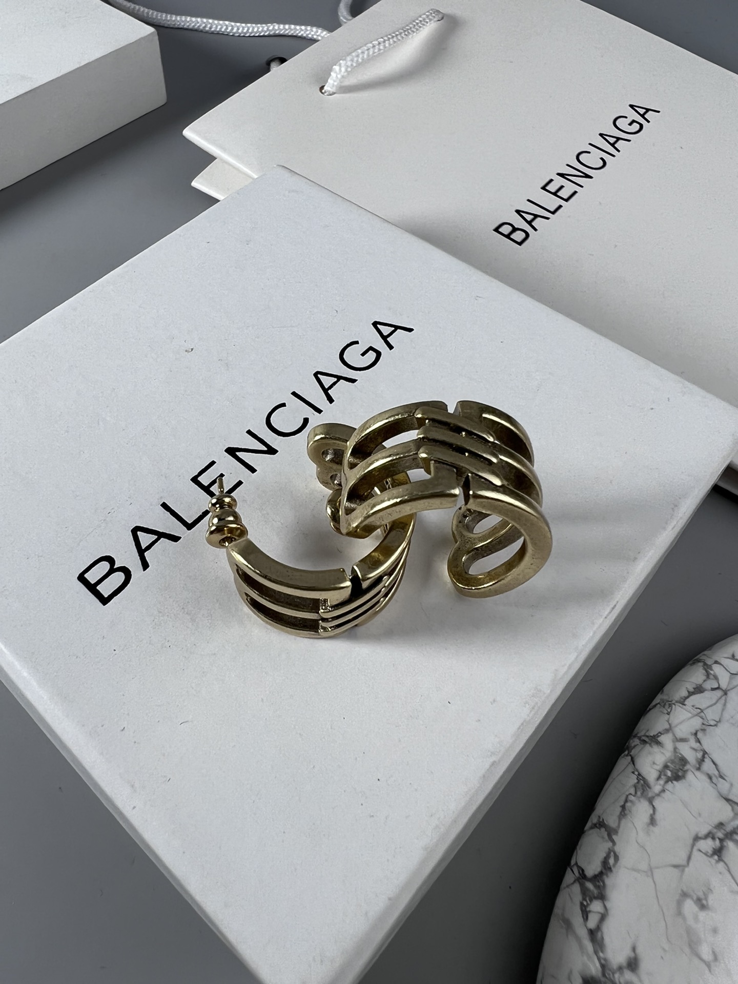  BALENCIAGA 巴黎世家 耳环