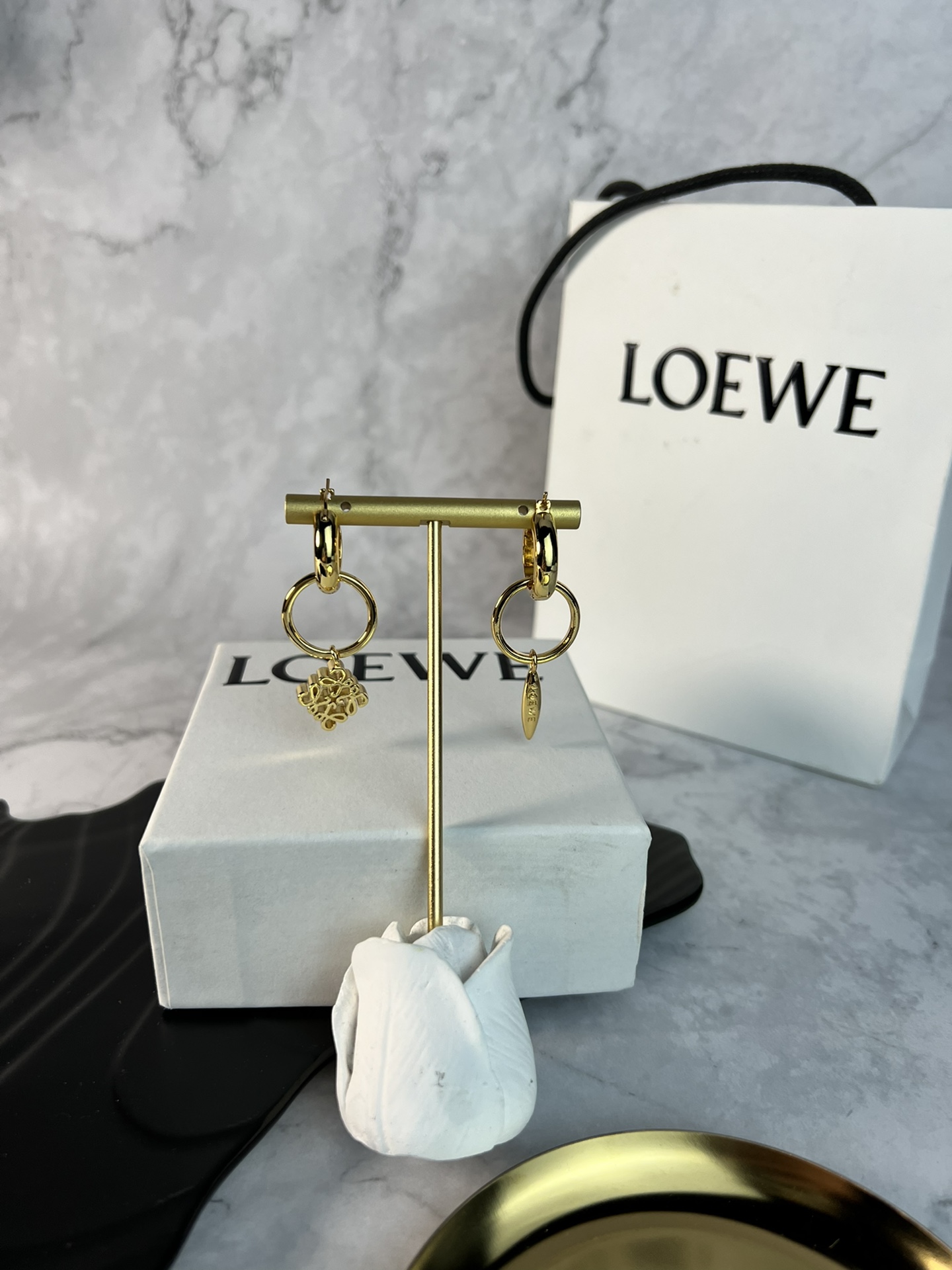 p325. Loewe, Lloyd, marking, bullet head, ear nail - 图片 1
