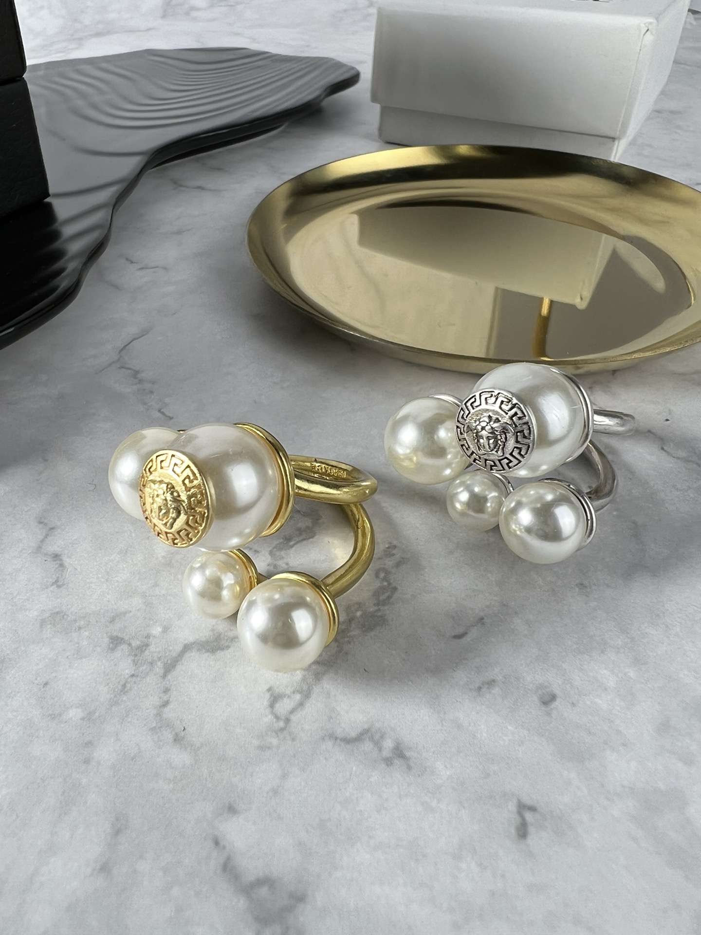 #260. Versace, Versace, Versace, Pearl, heads, rings, openings - 图片 8