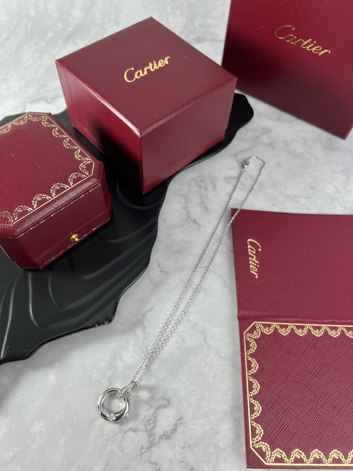 Cartier Panthere necklace 18k white gold with clear diamonds 42cm