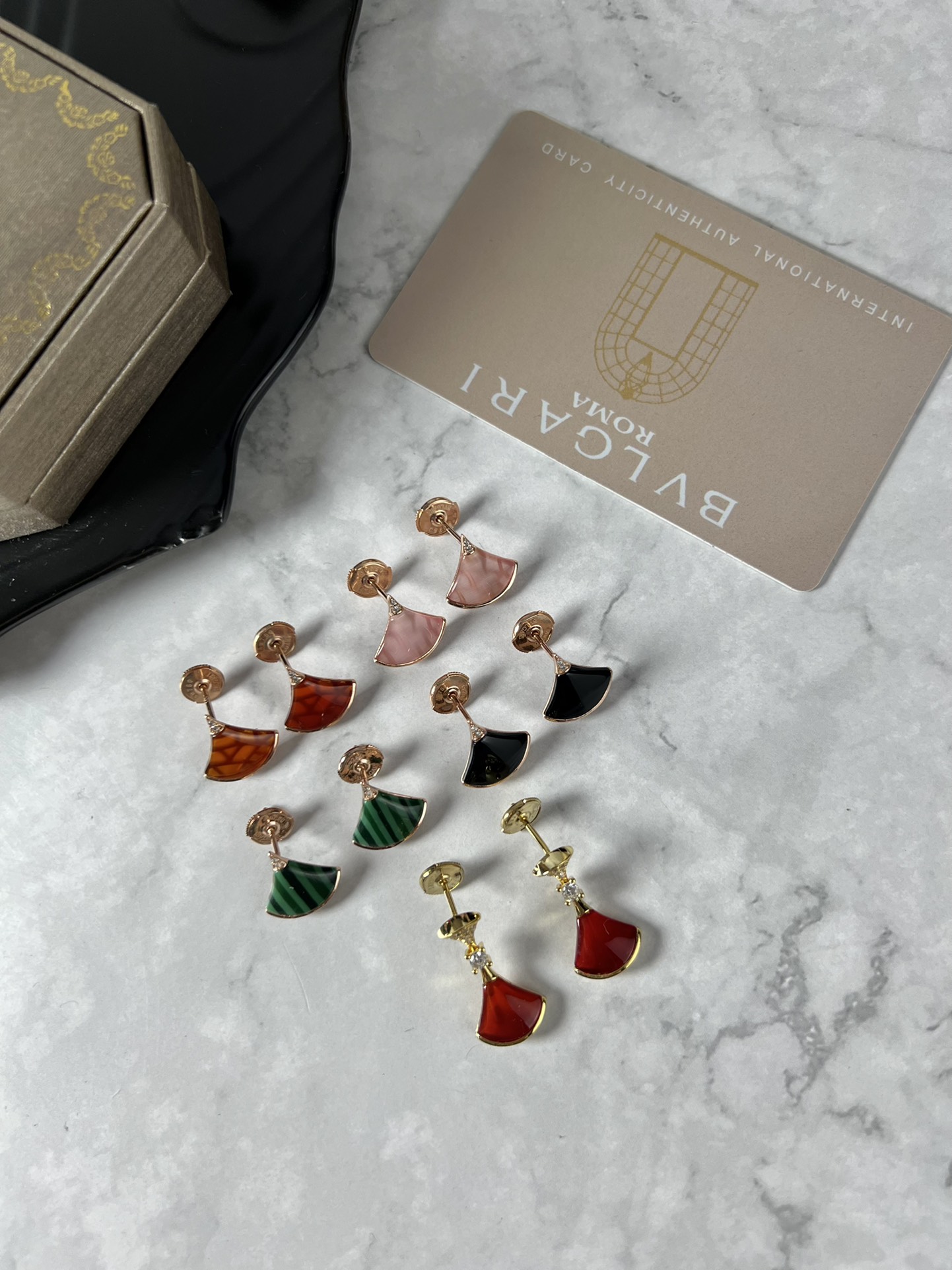 YHED075。BVLGARI 宝格丽耳钉 集合图