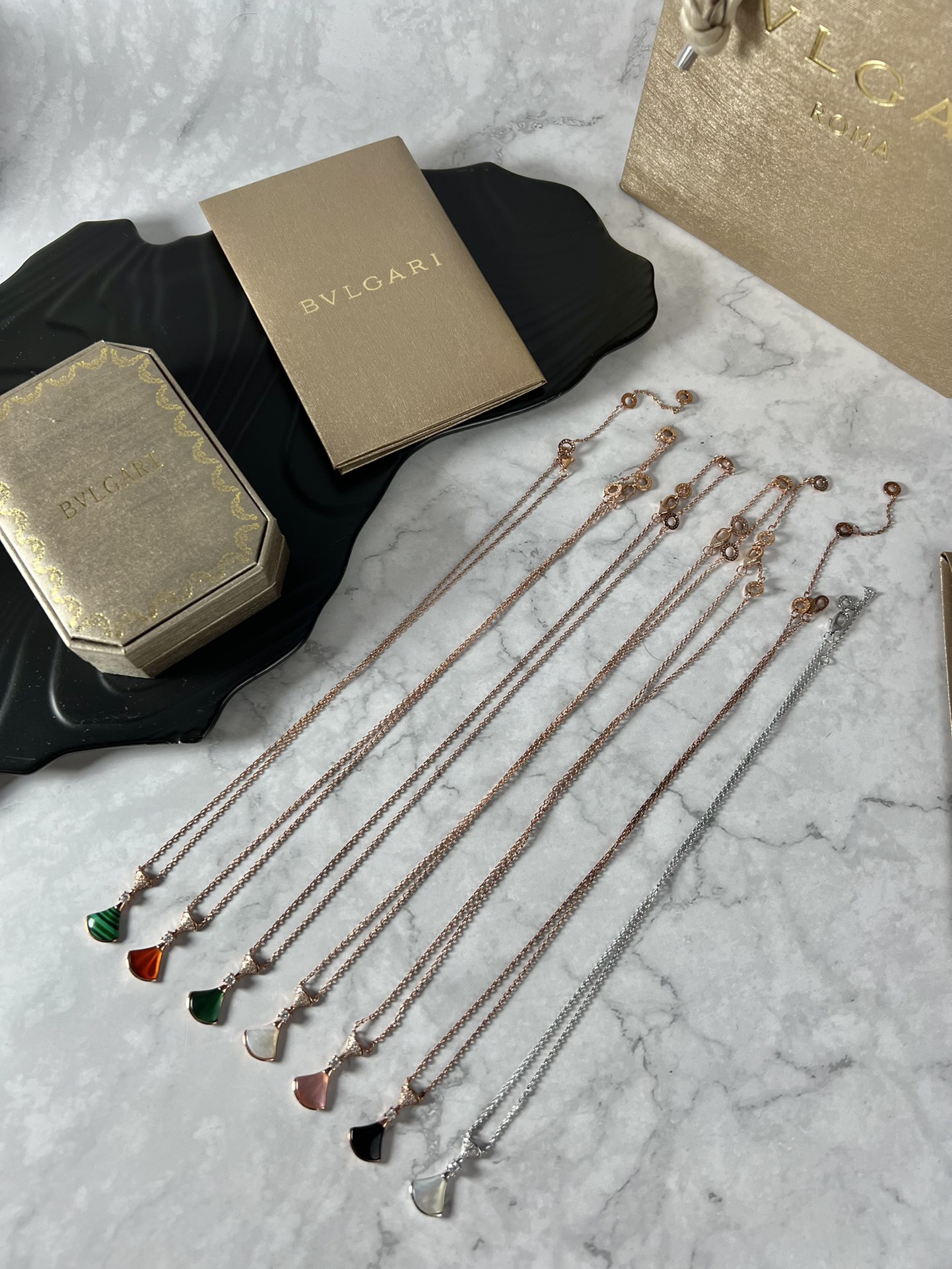 YHXL075。BVLGARI 宝格丽项链 集合图