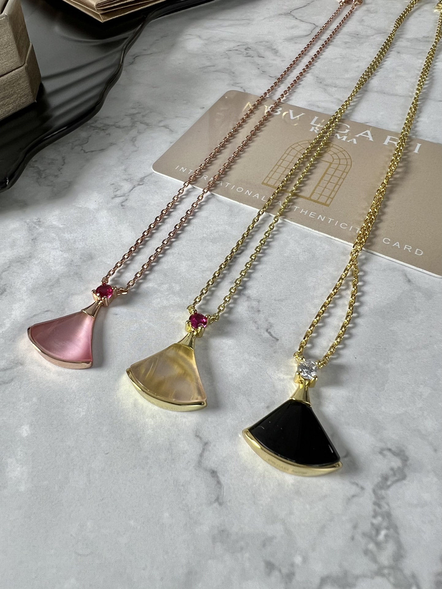 YHXL075。BVLGARI 宝格丽项链 集合图