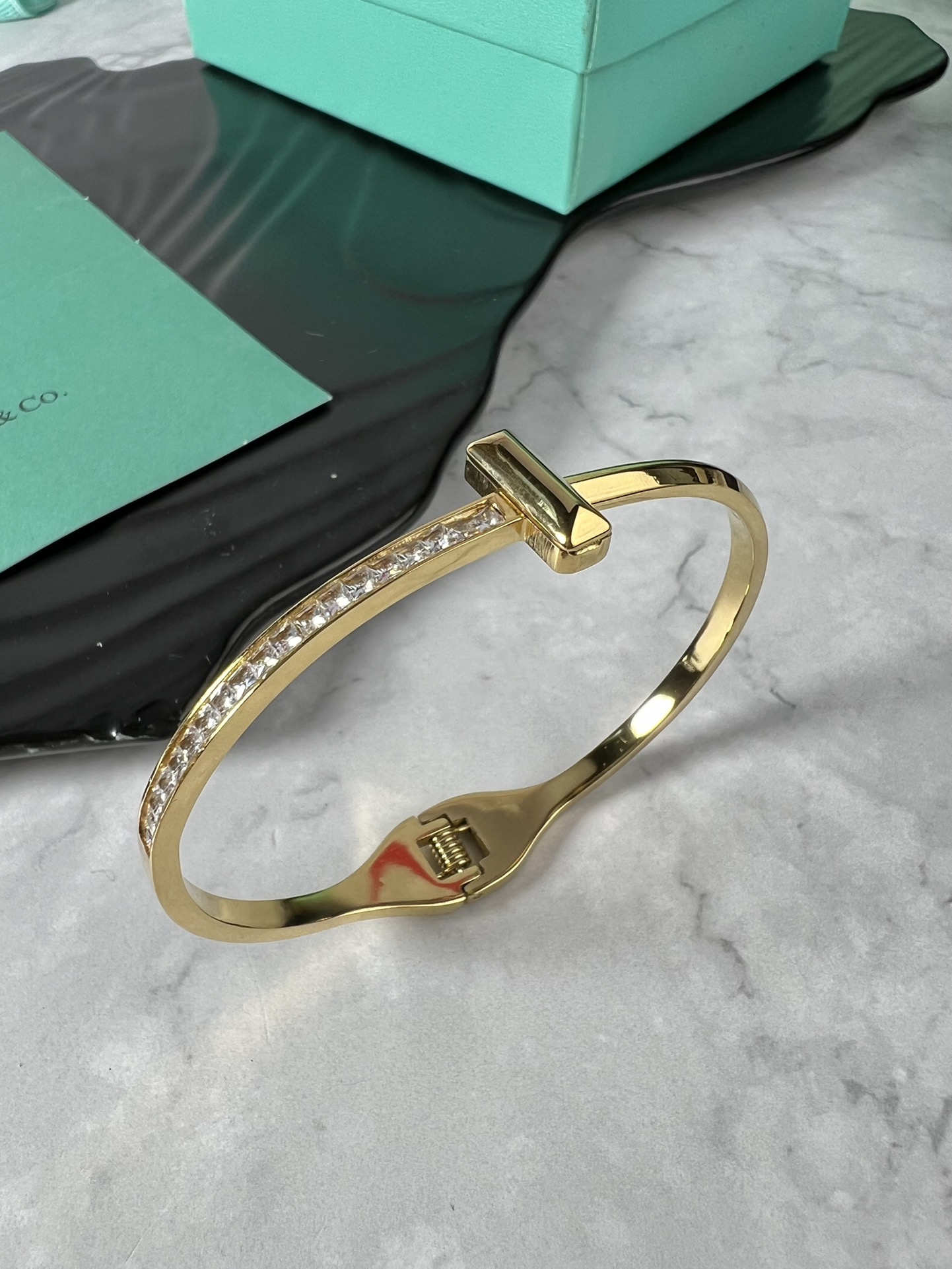 p275. Tiffany bracelet