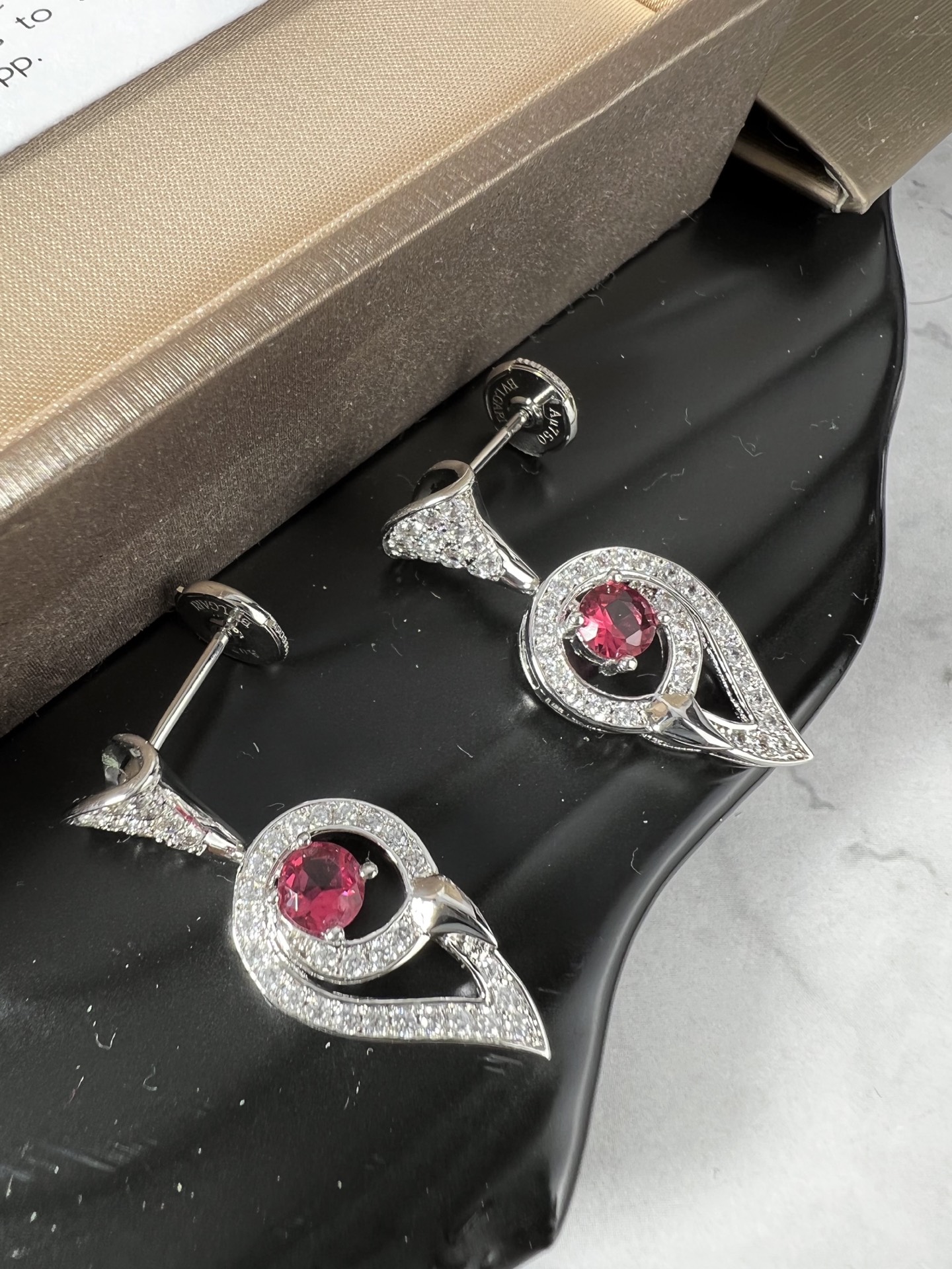 BVLGARI 宝格丽 耳钉