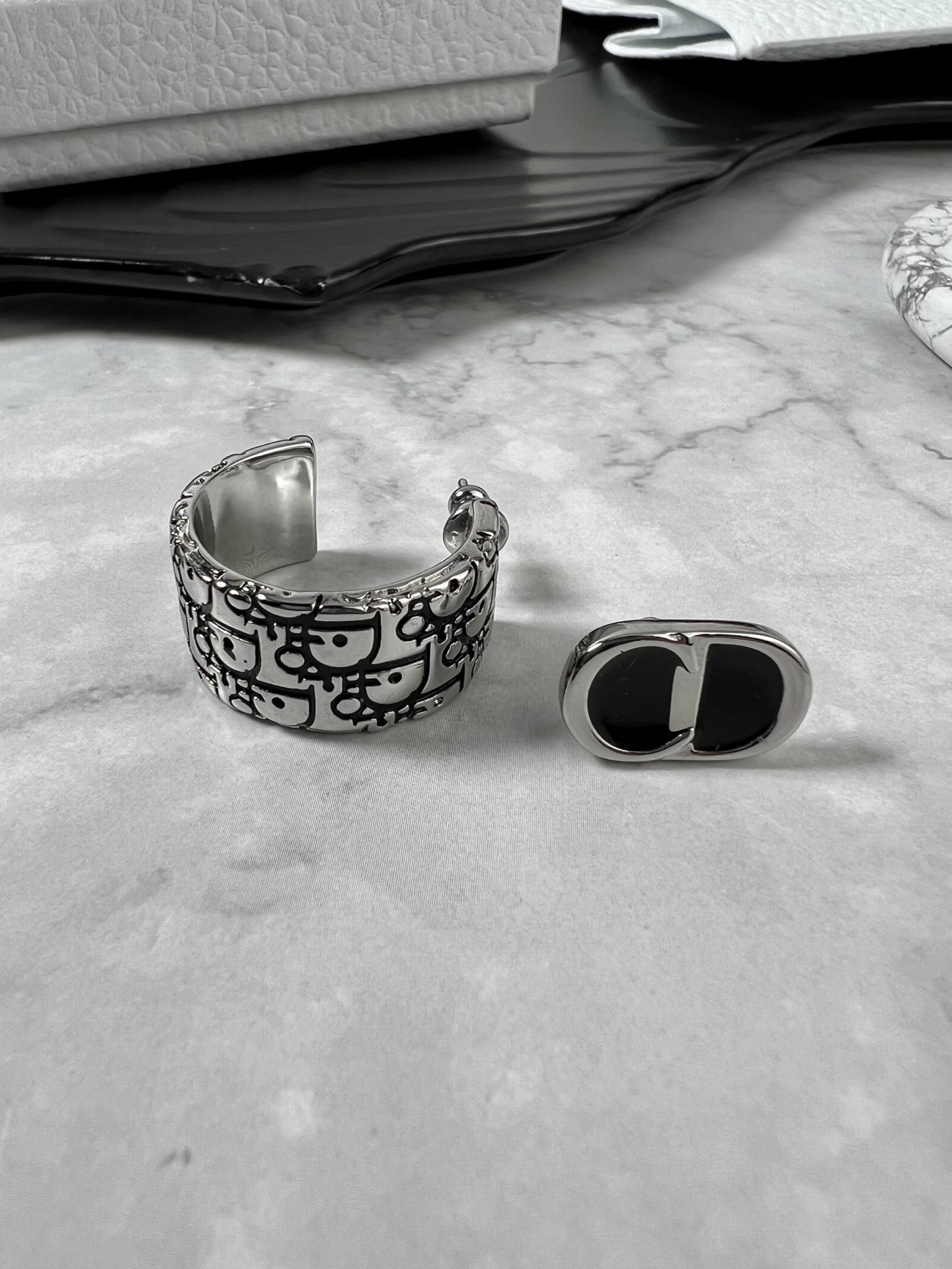 YHED Dior