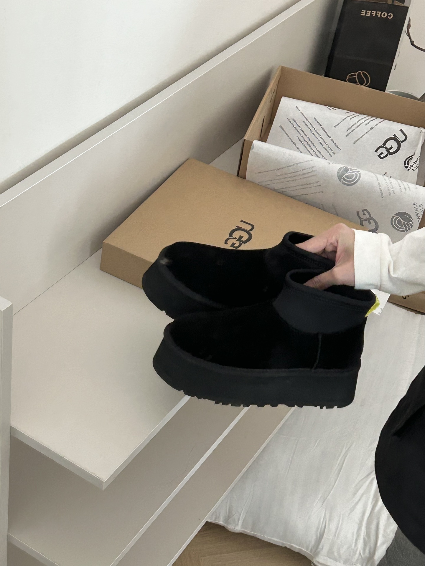𝐔*g ₂₀₂₄ . 经典Mini迪普靴女士休闲舒适经典迪普靴!防滑耐磨的Treadlite by UG