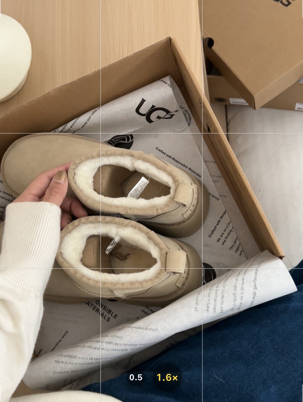 ，𝐔*g ₂₀₂₄ .厚底人鱼超短靴
24新款女士休闲舒适人鱼高跟系列 简单大方的设计 EVA大底约7c