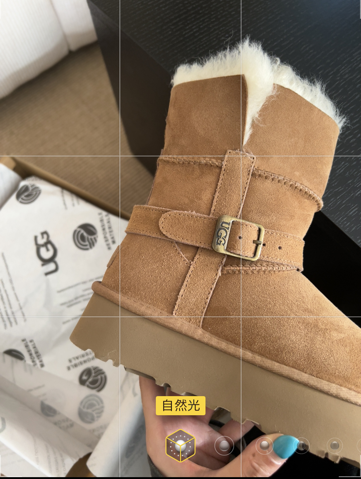 🔥𝐔*𝐠 ₂₀₂₅ . 骑士厚底靴 低筒隆丰A级皮毛一体 谁穿谁女神的款可外翻两穿～怎么搭配怎么好看～栗