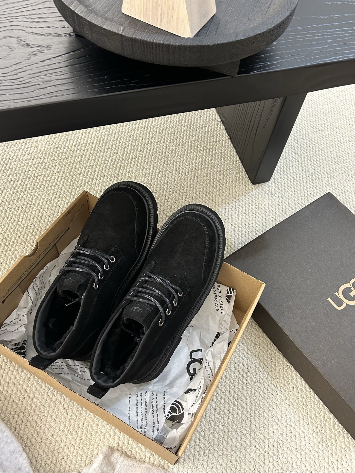 🔥UGG2025新款男士系带拉格系列马丁靴，帅气十足，牛皮羊毛，防滑大底，男士必备 颜色：栗色。黑色 糖