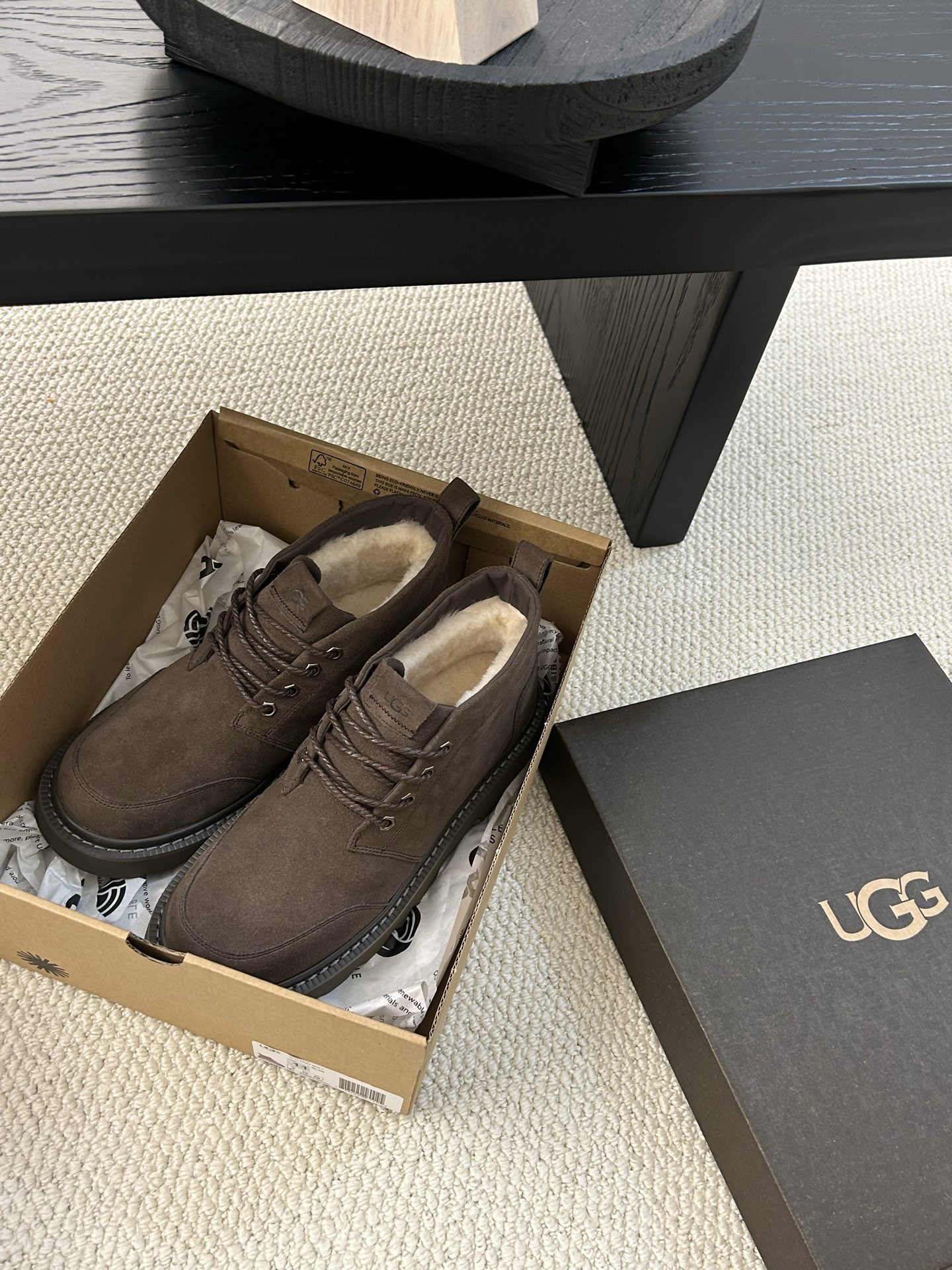 🔥UGG2025新款男士系带拉格系列马丁靴，帅气十足，牛皮羊毛，防滑大底，男士必备 颜色：栗色。黑色 糖