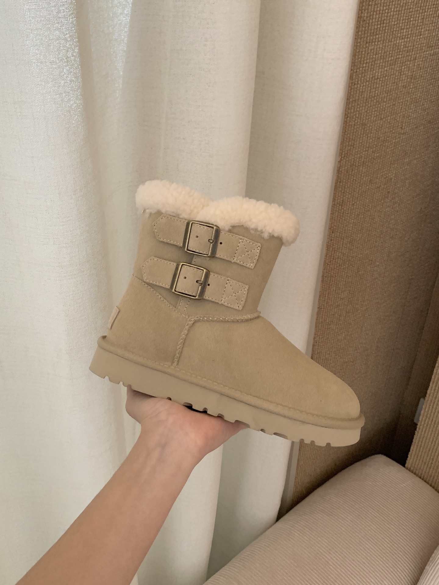 🔥𝐔*𝐠 ₂₀₂₅ . 卷毛二排扣雪地靴.美拉德色女孩的梦中情靴～全手工制作头层牛反绒 内里泰迪羊卷毛搭