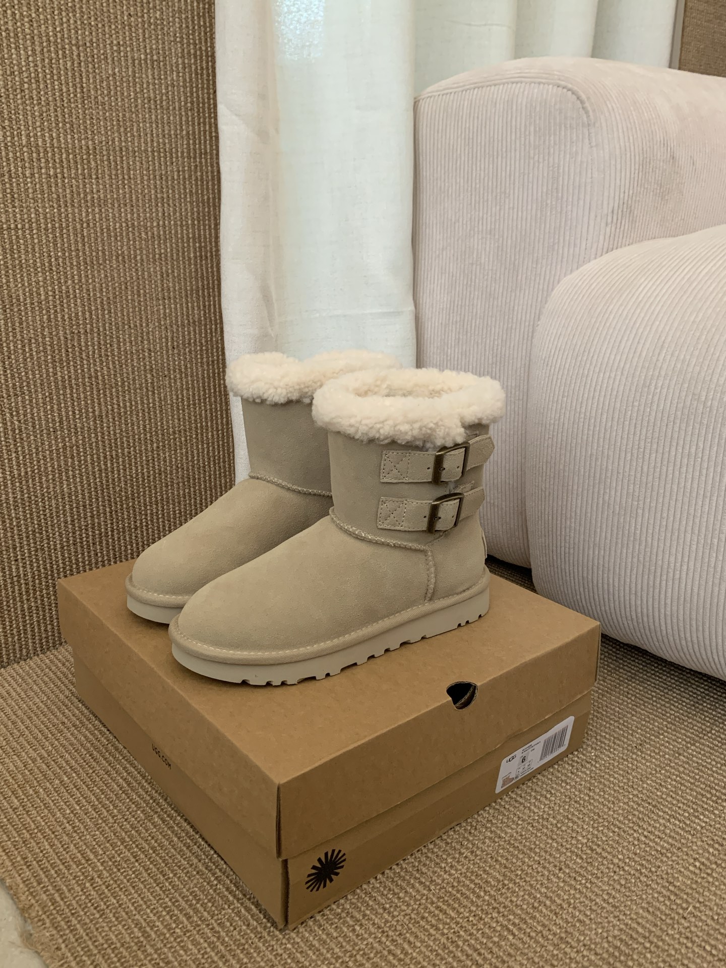 🔥𝐔*𝐠 ₂₀₂₅ . 卷毛二排扣雪地靴.美拉德色女孩的梦中情靴～全手工制作头层牛反绒 内里泰迪羊卷毛搭