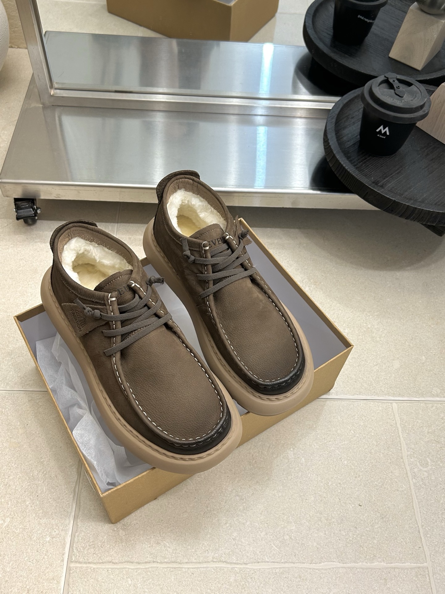 🔥SEVEUGG 男士休闲系带男鞋不挑任何年龄，上脚简单大方、不论商务还是通勤都可头层牛皮！特别好打理〰