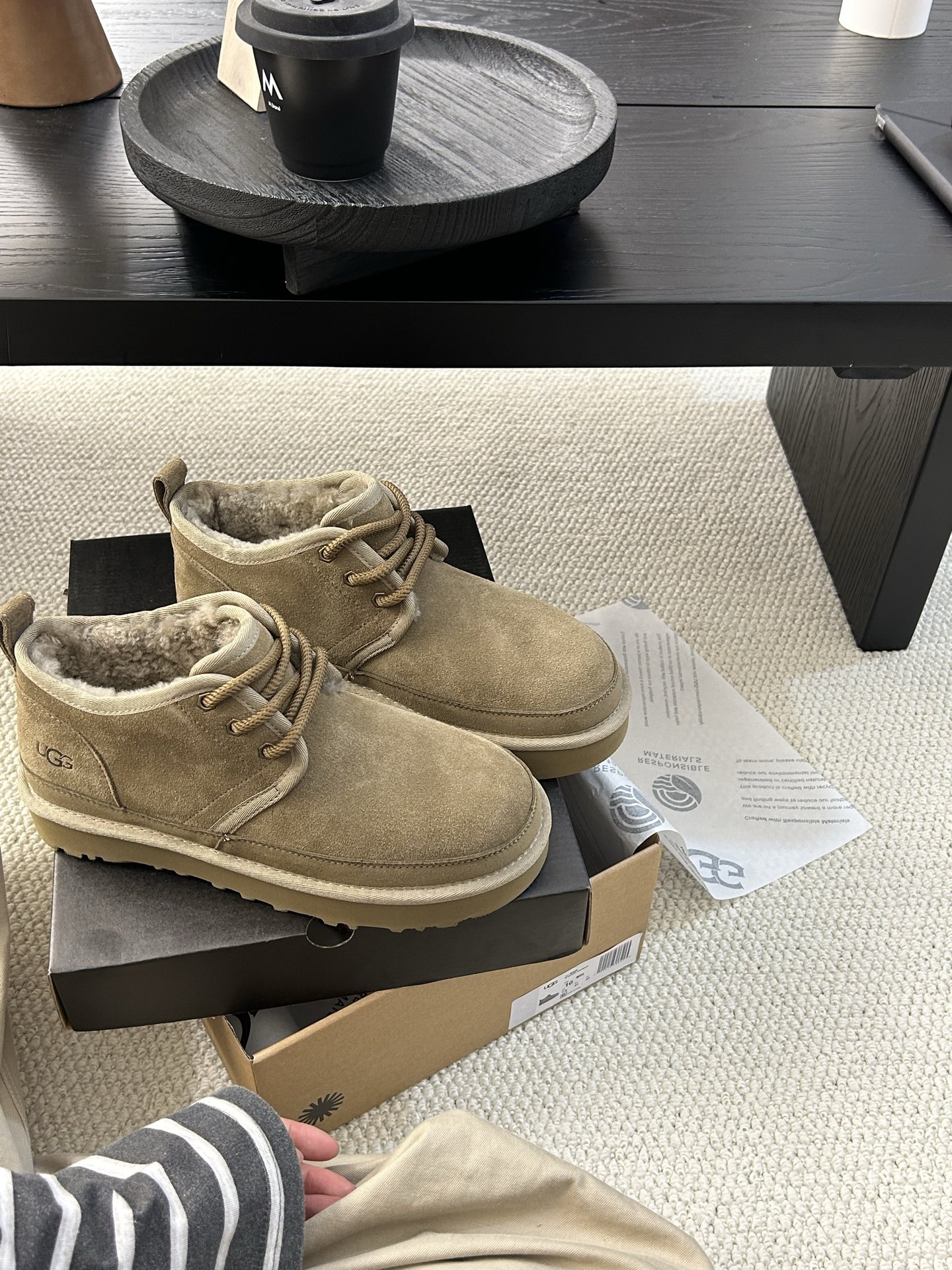 🔥UGG男款粗带小贝轻便男鞋，牛皮羊毛！舒适百搭三色：栗色。羚羊 黑色 ！码数：40-44码！