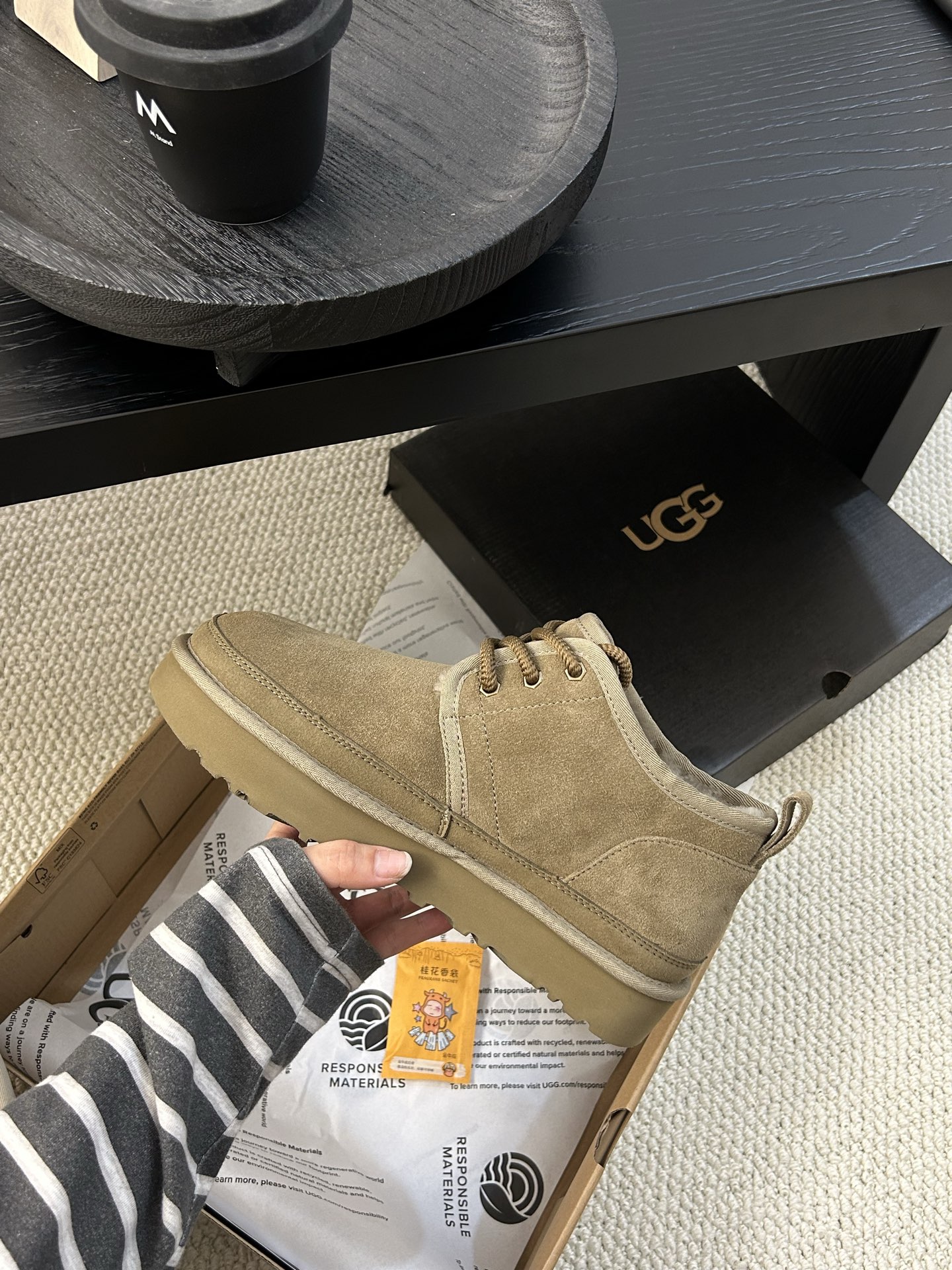 🔥UGG男款粗带小贝轻便男鞋，牛皮羊毛！舒适百搭三色：栗色。羚羊 黑色 ！码数：40-44码！