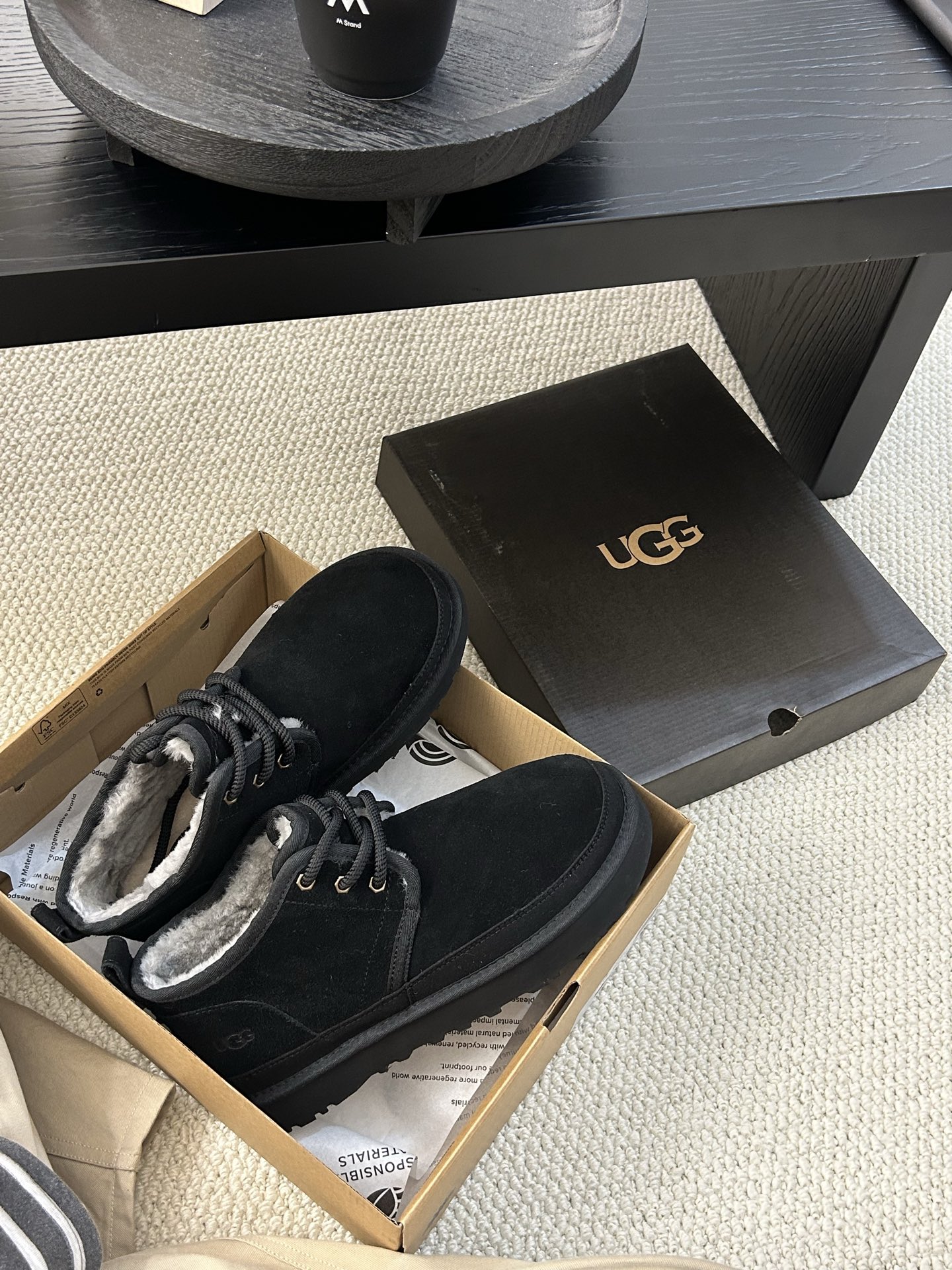 🔥UGG男款粗带小贝轻便男鞋，牛皮羊毛！舒适百搭三色：栗色。羚羊 黑色 ！码数：40-44码！