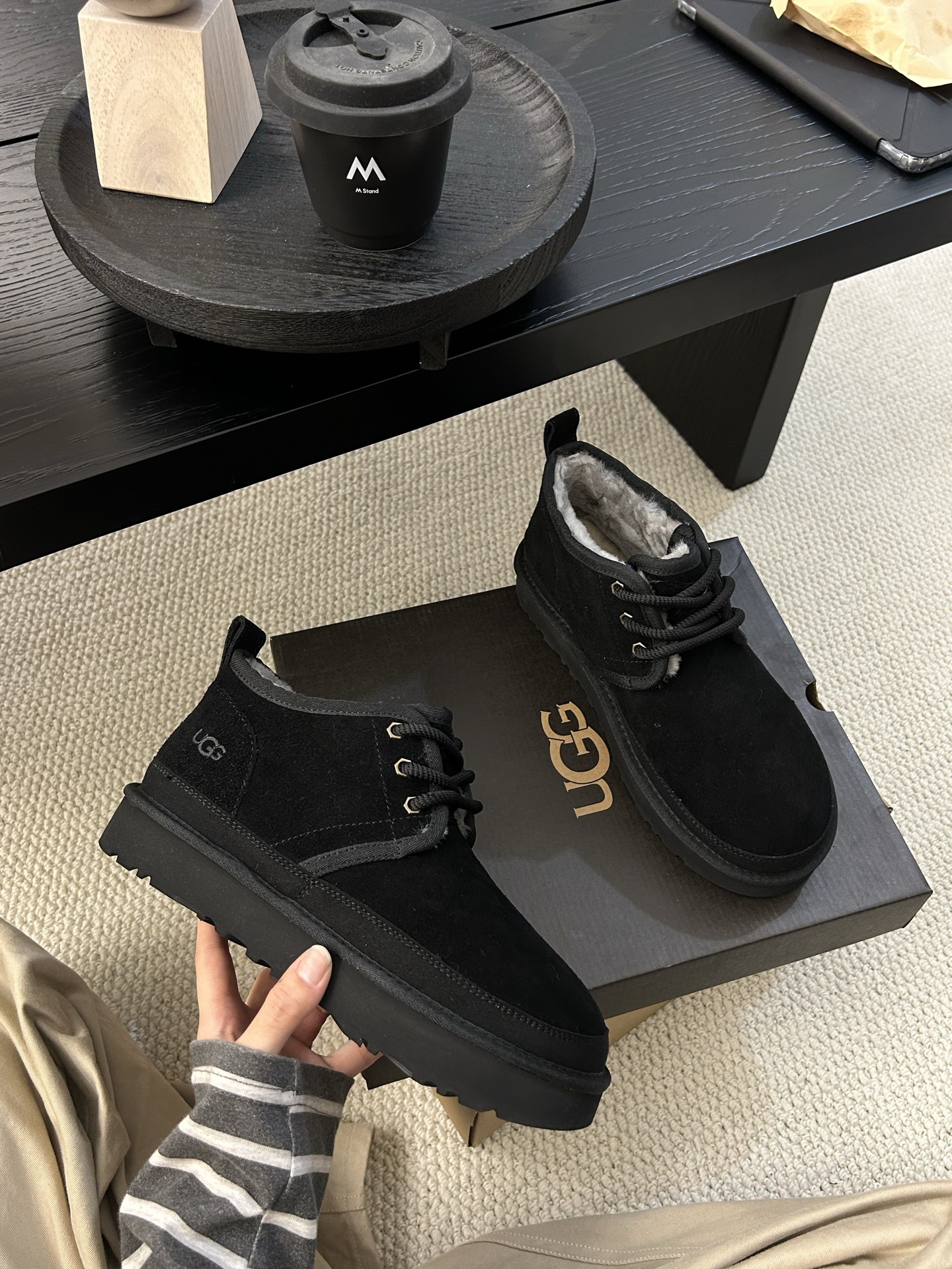 🔥UGG男款粗带小贝轻便男鞋，牛皮羊毛！舒适百搭三色：栗色。羚羊 黑色 ！码数：40-44码！