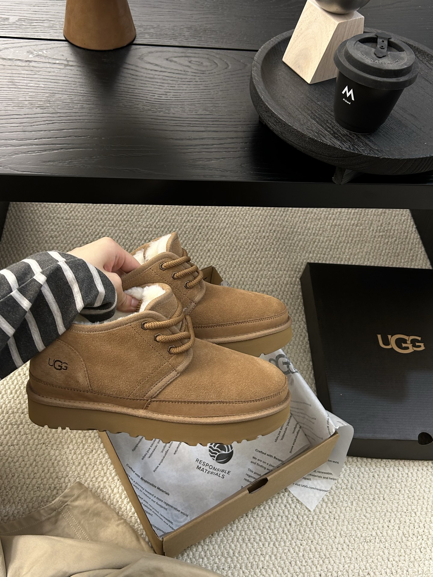 🔥UGG男款粗带小贝轻便男鞋，牛皮羊毛！舒适百搭三色：栗色。羚羊 黑色 ！码数：40-44码！