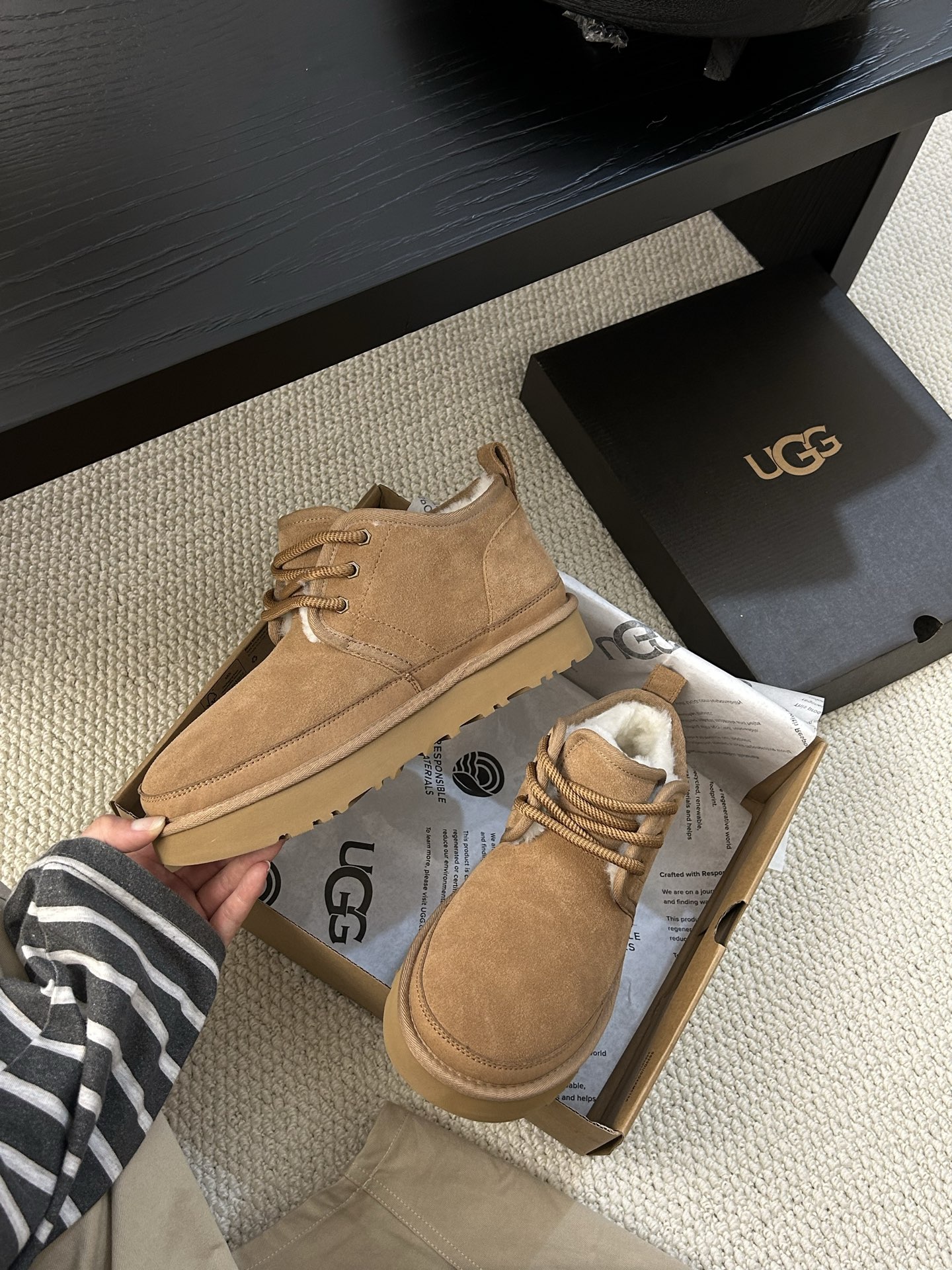 🔥UGG男款粗带小贝轻便男鞋，牛皮羊毛！舒适百搭三色：栗色。羚羊 黑色 ！码数：40-44码！