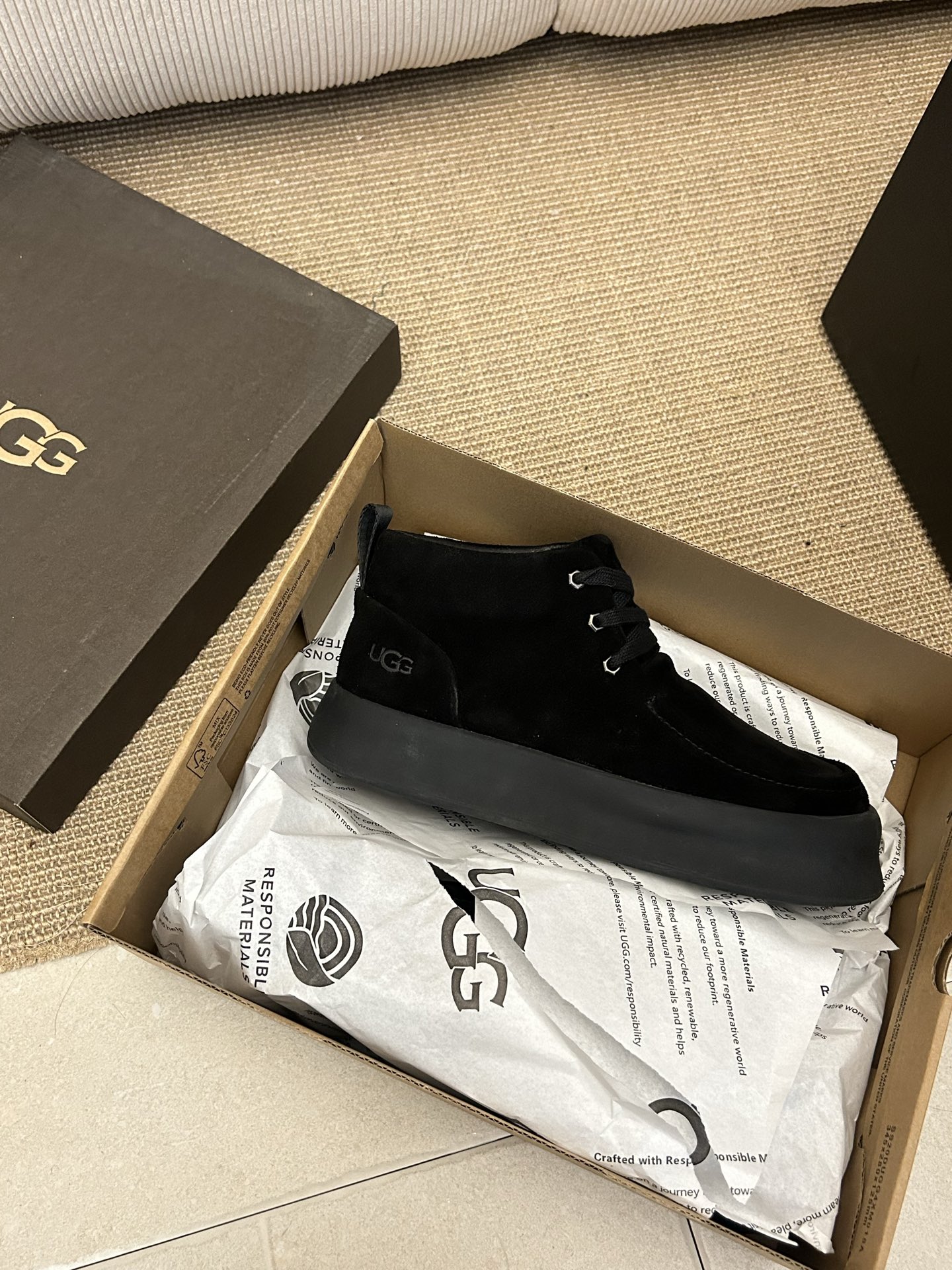 🔥𝐔*𝐠 ₂₀₂₅ .8010 复古英伦风男鞋特别休闲百搭的一款男鞋精选头层牛反绒 配色非常高级橡胶防滑
