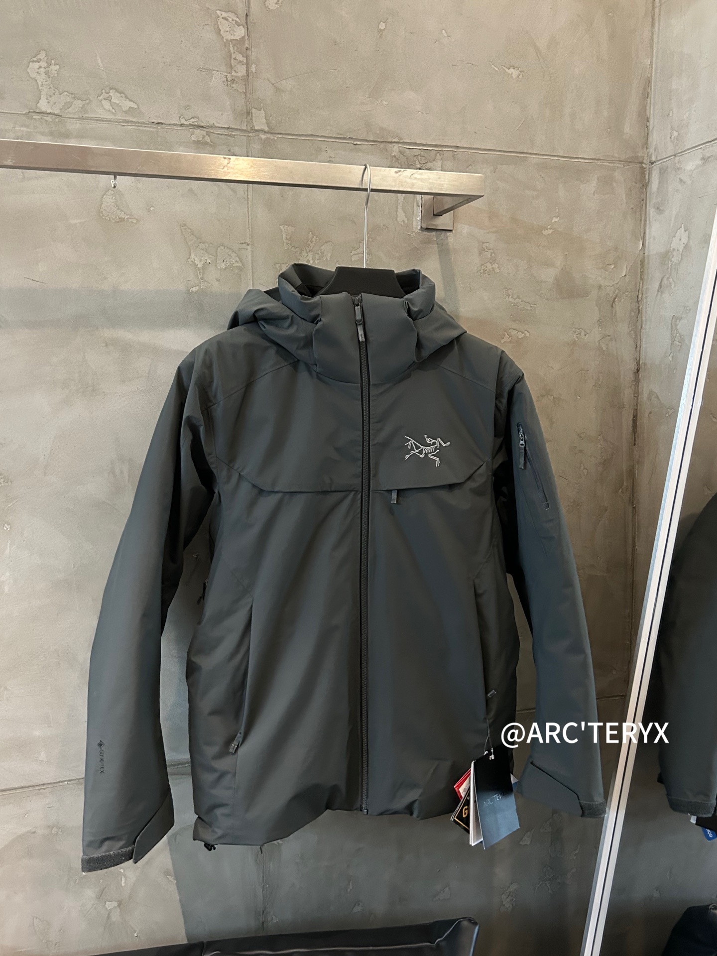 台州最高版本 现货供应秒发🔥 ARC'TERYX 顶级买菜/石墨灰色细节.