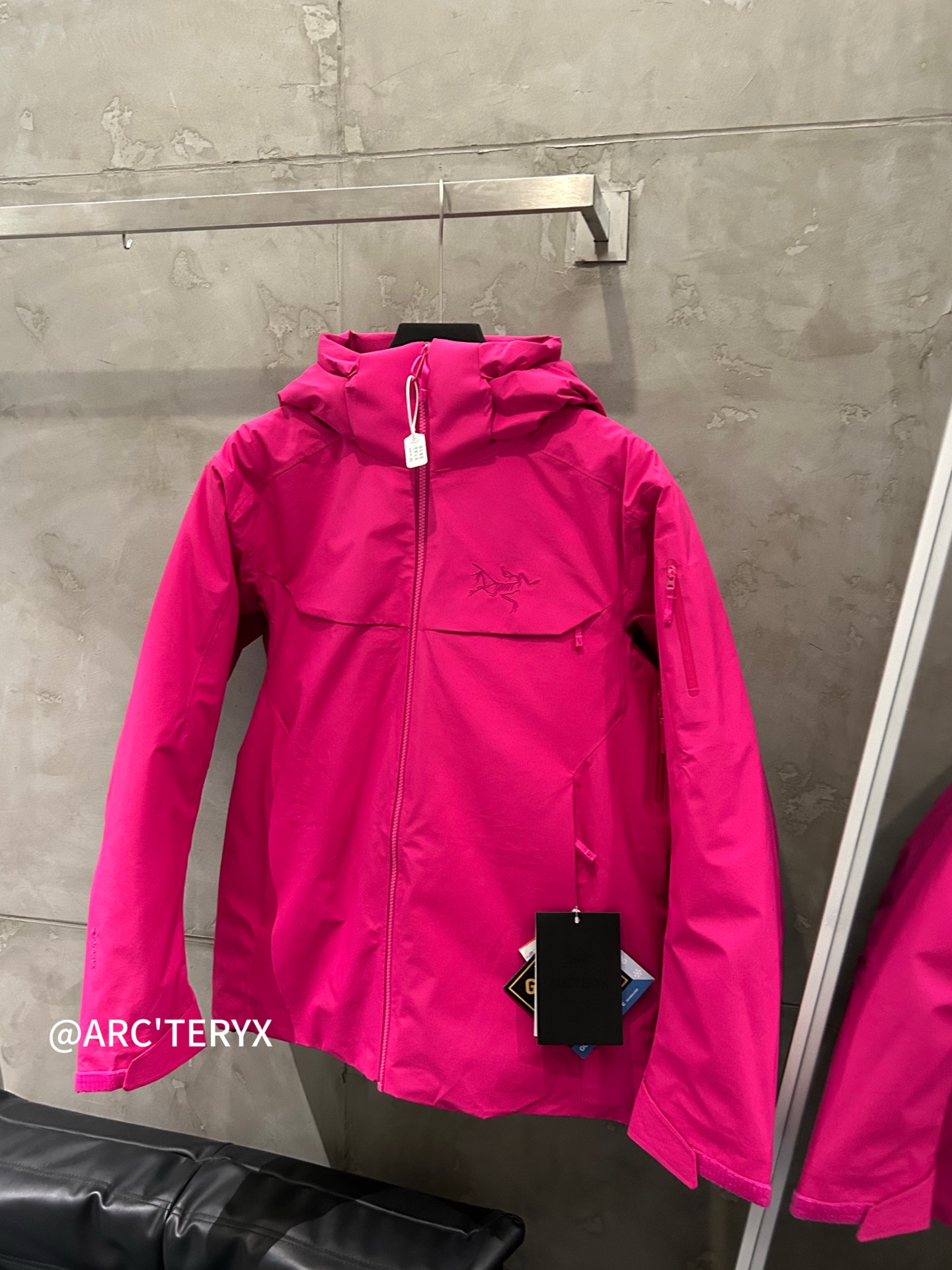 台州最高版本 现货供应秒发🔥 ARC'TERYX 顶级买菜/绒篙粉细节.