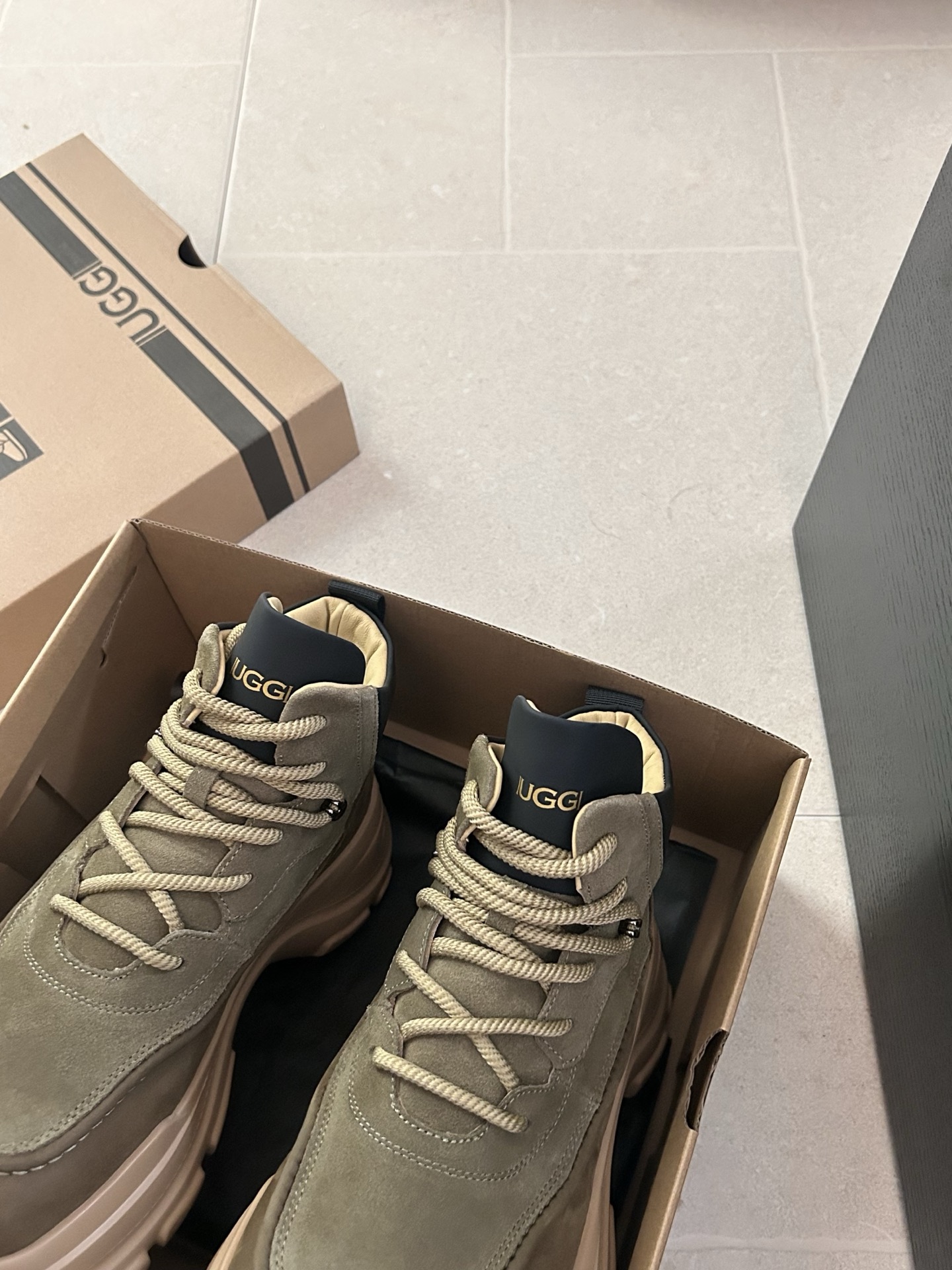 🔥𝐔*𝐠 ₂₀₂₅ . YM-525 工装马丁男鞋时尚感十足 休闲百搭 很年轻系列牛皮鞋面高级又不显老气