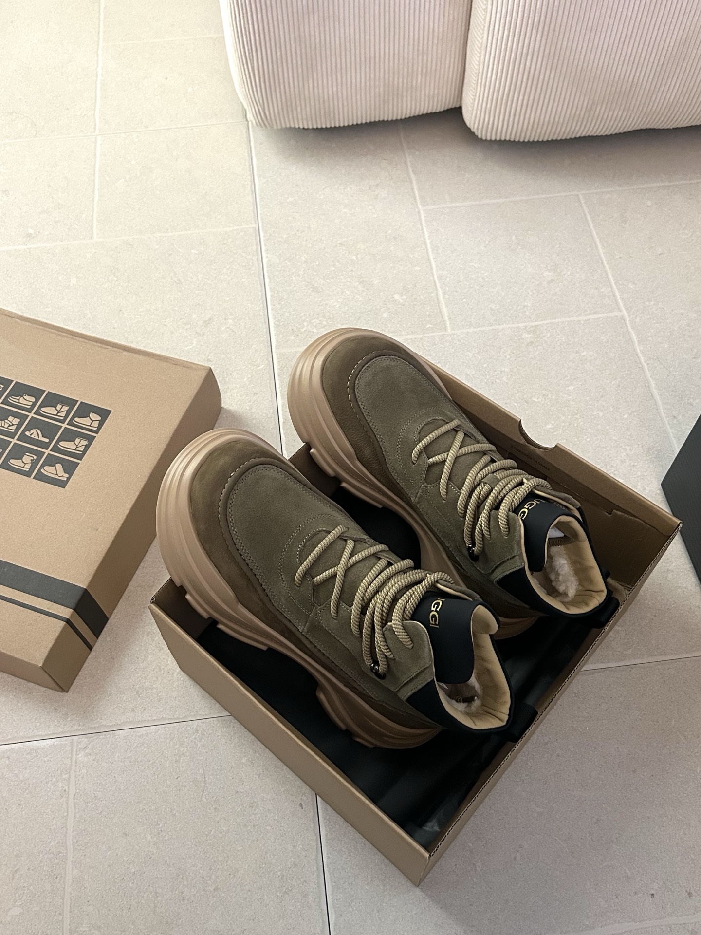 🔥𝐔*𝐠 ₂₀₂₅ . YM-525 工装马丁男鞋时尚感十足 休闲百搭 很年轻系列牛皮鞋面高级又不显老气