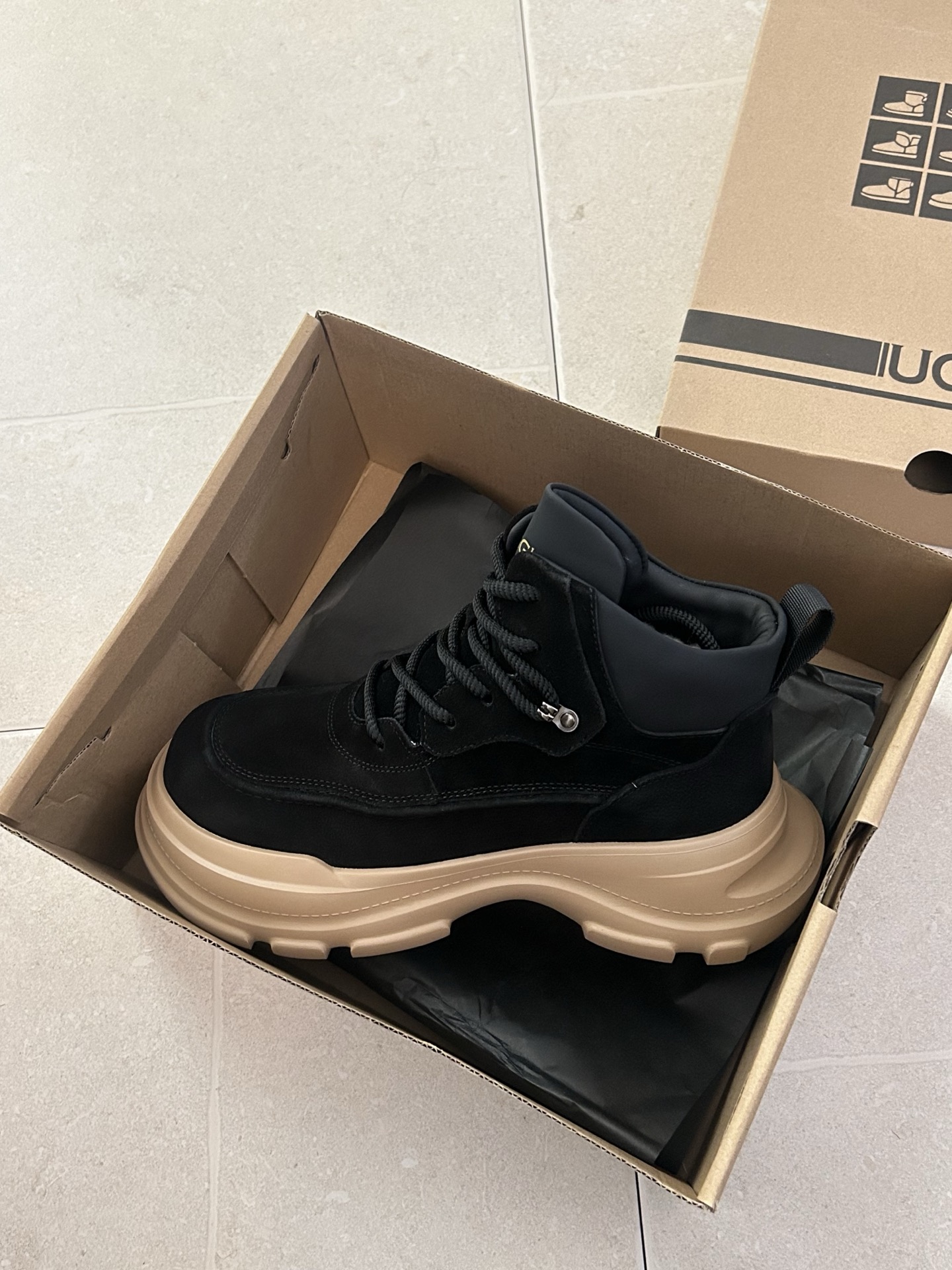 🔥𝐔*𝐠 ₂₀₂₅ . YM-525 工装马丁男鞋时尚感十足 休闲百搭 很年轻系列牛皮鞋面高级又不显老气