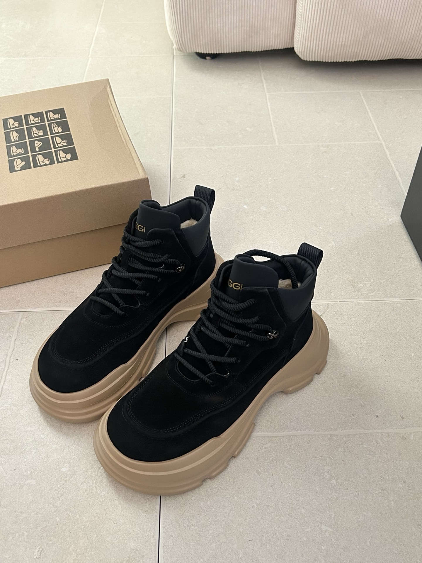 🔥𝐔*𝐠 ₂₀₂₅ . YM-525 工装马丁男鞋时尚感十足 休闲百搭 很年轻系列牛皮鞋面高级又不显老气