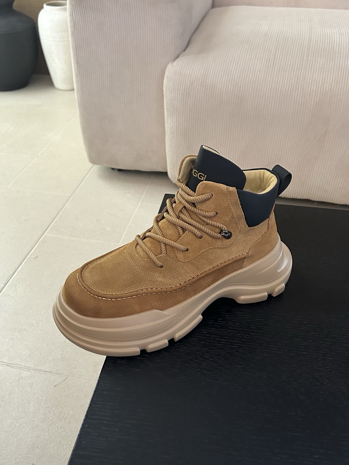 🔥𝐔*𝐠 ₂₀₂₅ . YM-525 工装马丁男鞋时尚感十足 休闲百搭 很年轻系列牛皮鞋面高级又不显老气