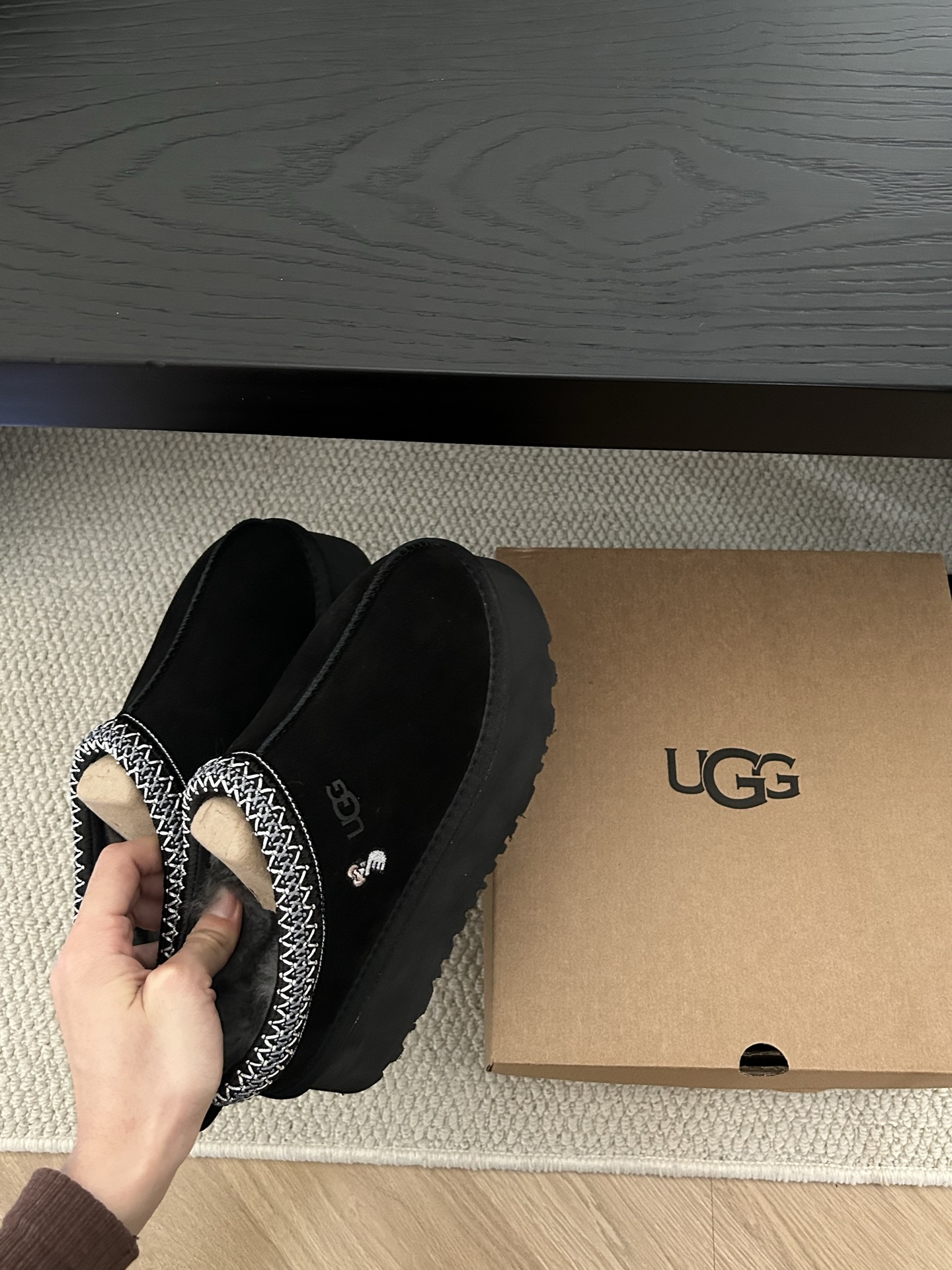 NO:647426,black details, furry shoes19860909黑色细节,毛毛鞋,Women's Shoes