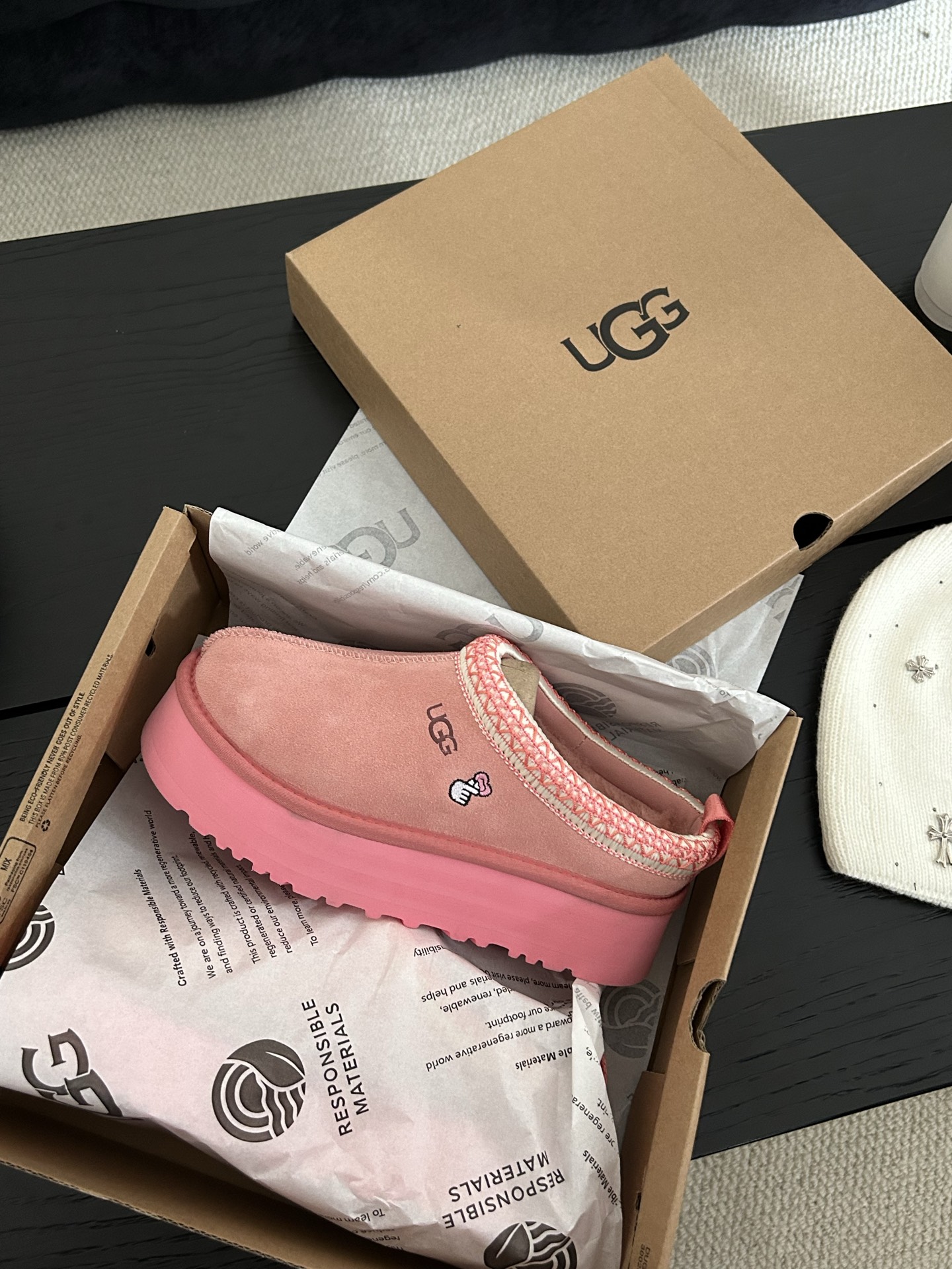 NO:647433,Pink details, furry shoes19860909粉色细节,毛毛鞋,Women's Shoes