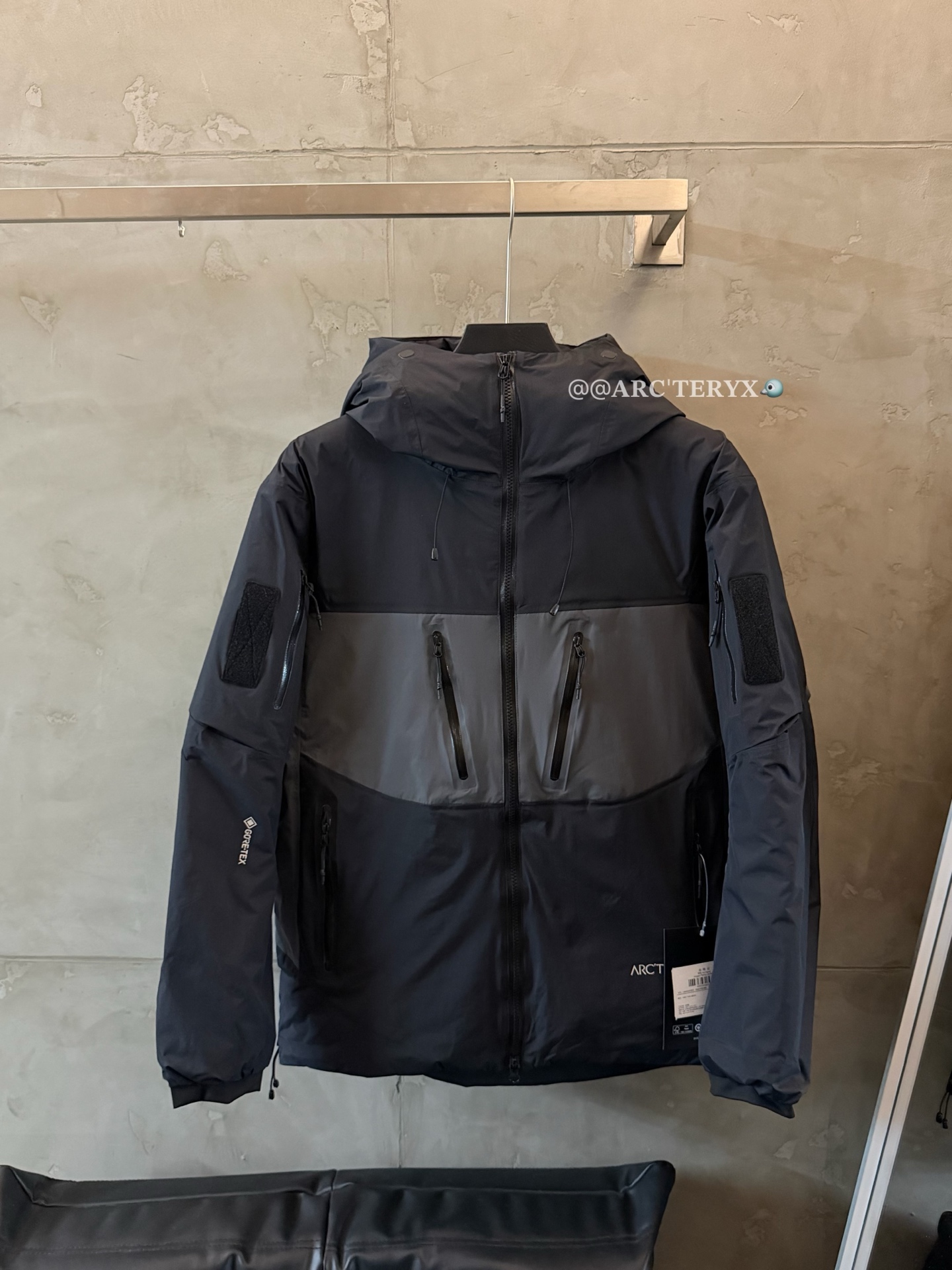 _d8X9sEbAnhWfaPVp_uwwYjvE2cz_h44cL_7reow