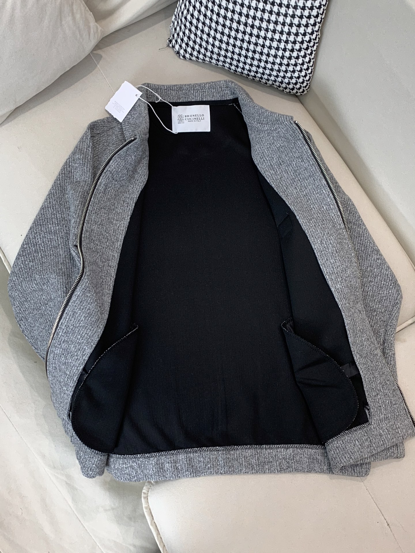 BC-Brunello Cucineli 2025秋冬新款男士针织毛呢夹克外套，众多明星都爱穿的时尚百搭