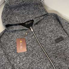Loro Piana&lP🆕FW2025新款针织毛呢连帽夹克外套。全系采用原版五金,非常高级,立挺有型; Loro Piana&lP🆕FW2025新款针织毛呢连帽夹克外套。全系采用原版五金,非常高级,立挺有型;