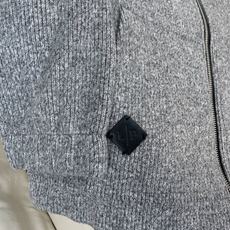 Loro Piana&lP🆕FW2025新款针织毛呢连帽夹克外套。全系采用原版五金,非常高级,立挺有型; Loro Piana&lP🆕FW2025新款针织毛呢连帽夹克外套。全系采用原版五金,非常高级,立挺有型;