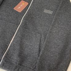 Loro Piana&lP🆕FW2025新款针织毛呢连帽夹克外套。全系采用原版五金,非常高级,立挺有型; Loro Piana&lP🆕FW2025新款针织毛呢连帽夹克外套。全系采用原版五金,非常高级,立挺有型;