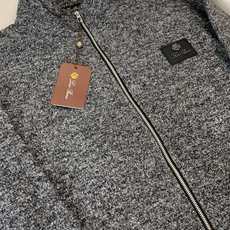 Loro Piana&lP🆕FW2025新款针织毛呢夹克外套。全系采用原版五金,领口及袖口下摆采用弹力螺 Loro Piana&lP🆕FW2025新款针织毛呢夹克外套。全系采用原版五金,领口及袖口下摆采用弹力螺