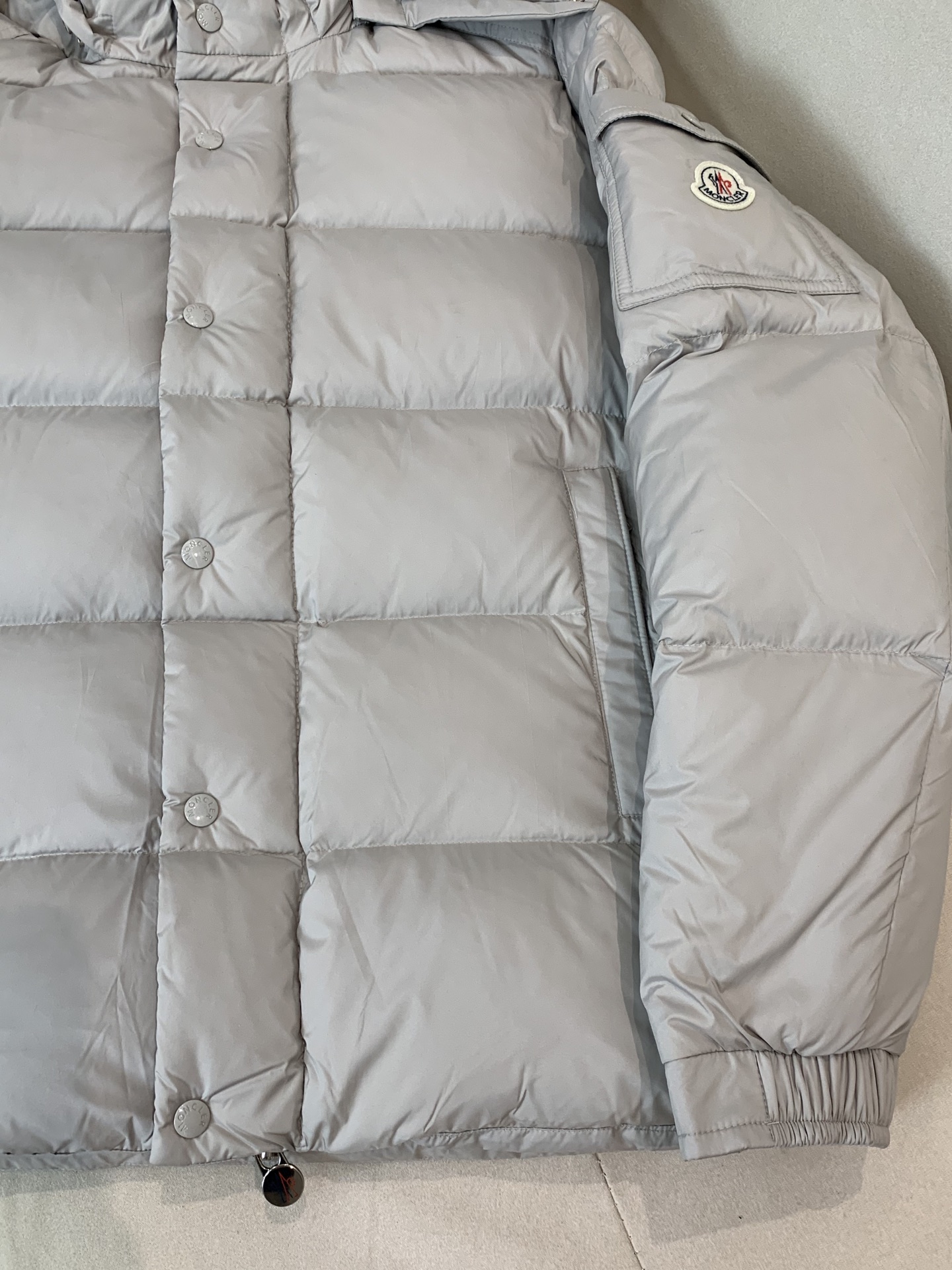 。⬆️Moncler【新品】Maya 70冬季羽绒服夹克外套.干枯玫瑰粉.珍珠灰.火的一塌糊涂.反季柜台