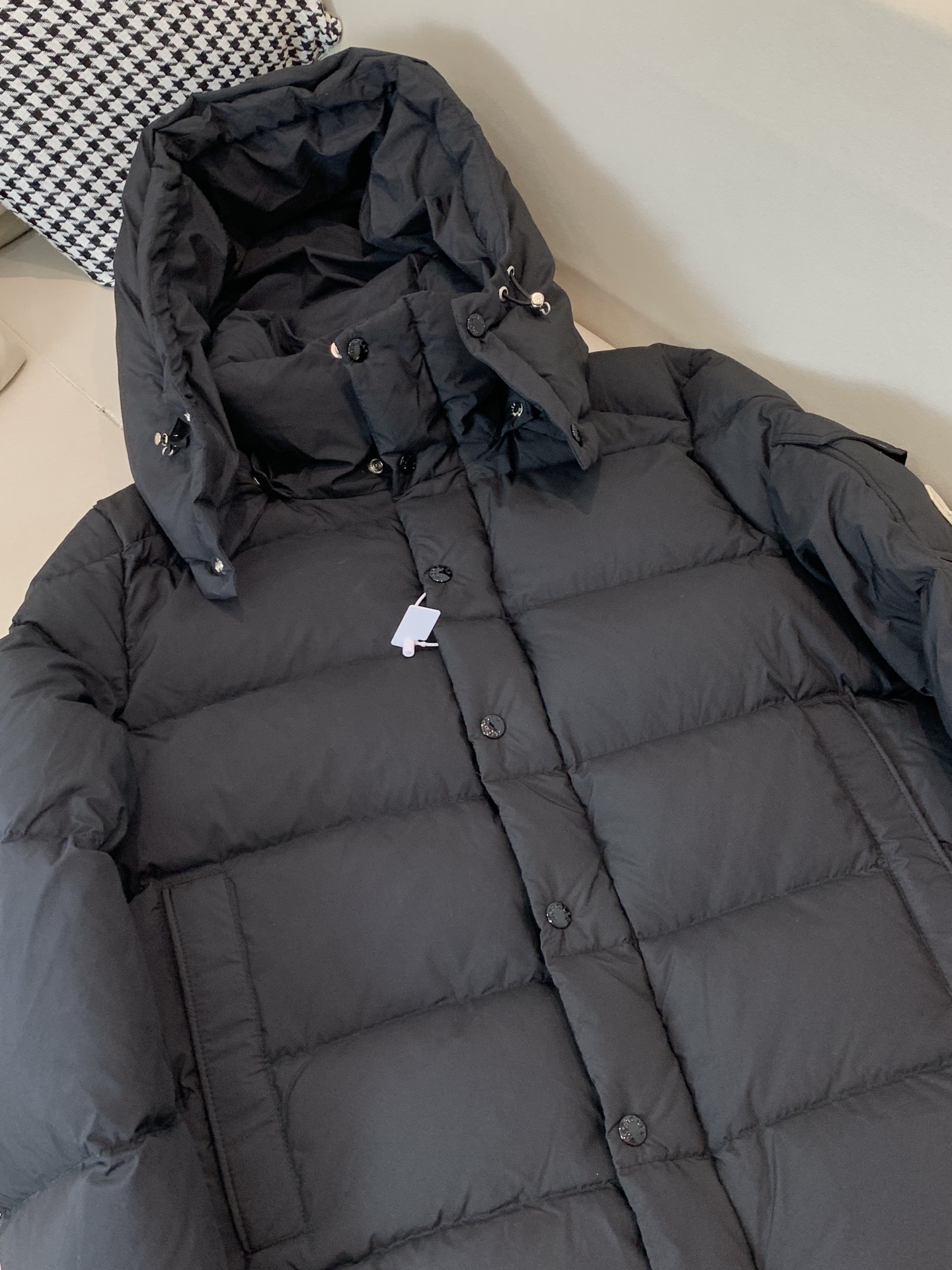 。⬆️Moncler【新品】Maya 70冬季羽绒服夹克外套.干枯玫瑰粉.珍珠灰.火的一塌糊涂.反季柜台
