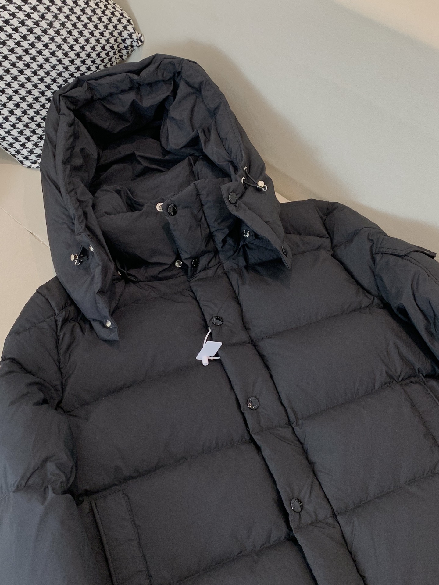 。⬆️Moncler【新品】Maya 70冬季羽绒服夹克外套.干枯玫瑰粉.珍珠灰.火的一塌糊涂.反季柜台
