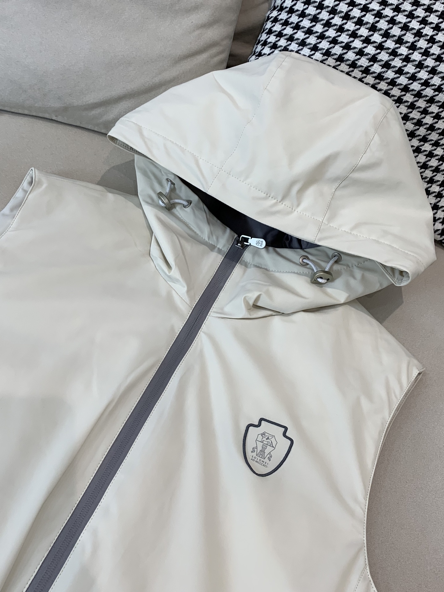 羽绒 BC-Brunello Cucineli 布鲁内洛 •库奇内利💥独家专供秋冬新款连帽羽绒马甲。贸易