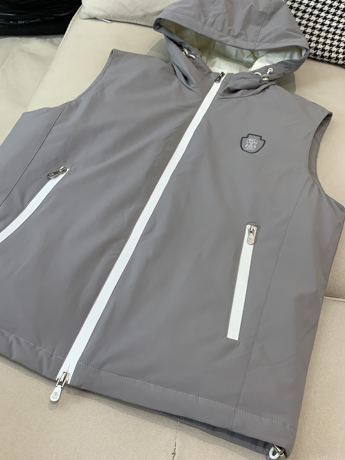 。羽绒 BC-Brunello Cucineli 布鲁内洛 •库奇内利💥独家专供秋冬新款连帽羽绒马甲。贸