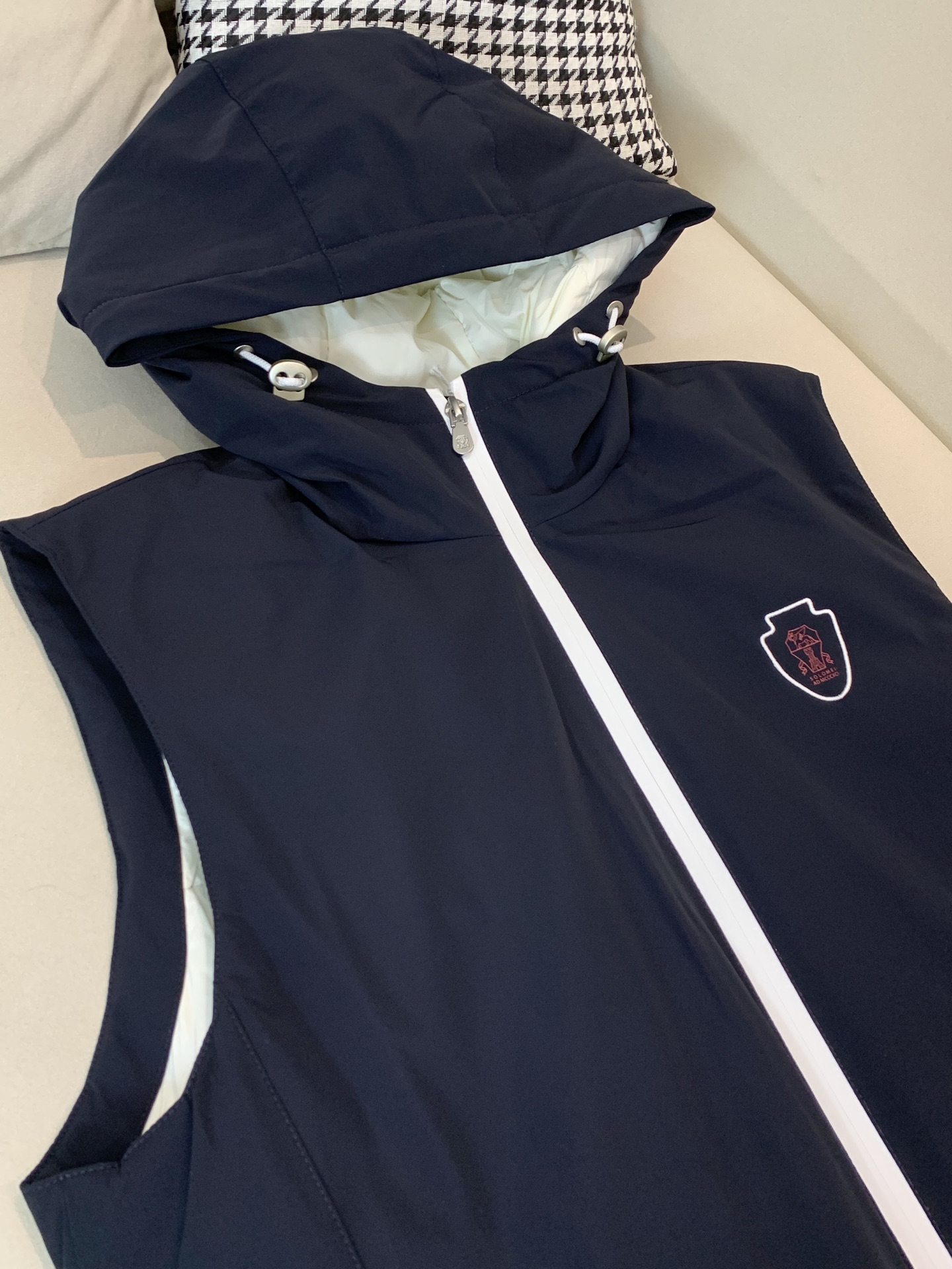 羽绒 BC-Brunello Cucineli 布鲁内洛 •库奇内利💥独家专供秋冬新款连帽羽绒马甲。贸易